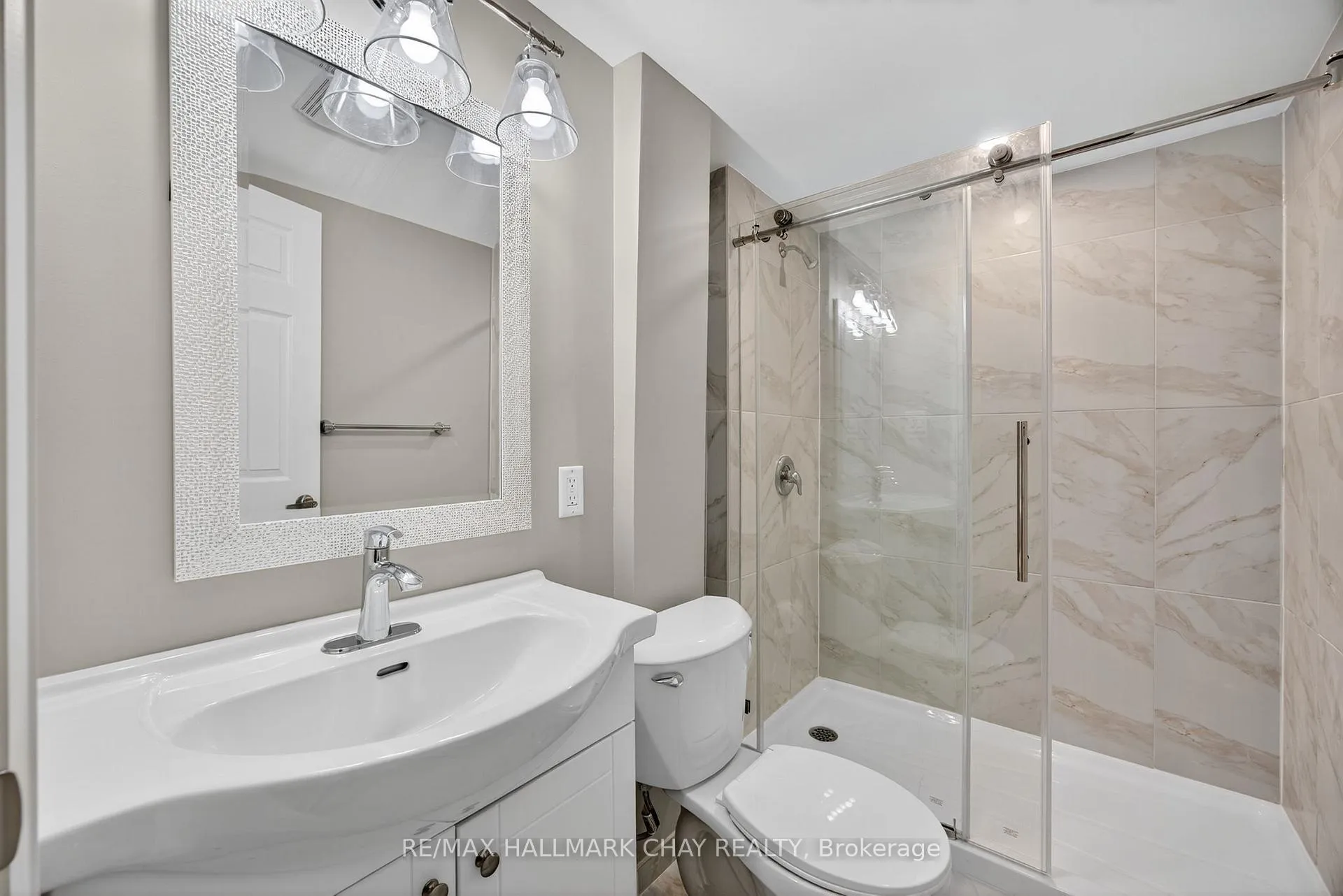 Photo 12 of Unit Lower, 13 Michelle Drive, Barrie, Painswick South — HOMEH