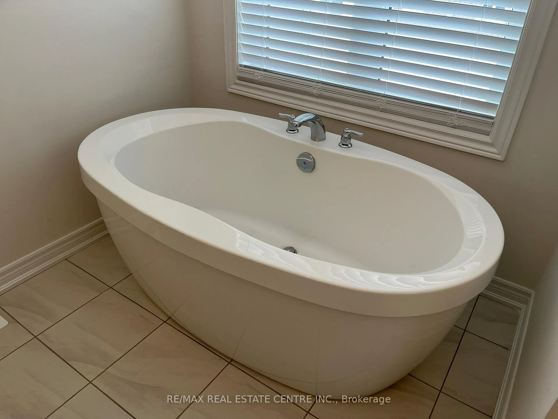 Photo 24 of 156 Limestone Lane, Shelburne — HOMEH