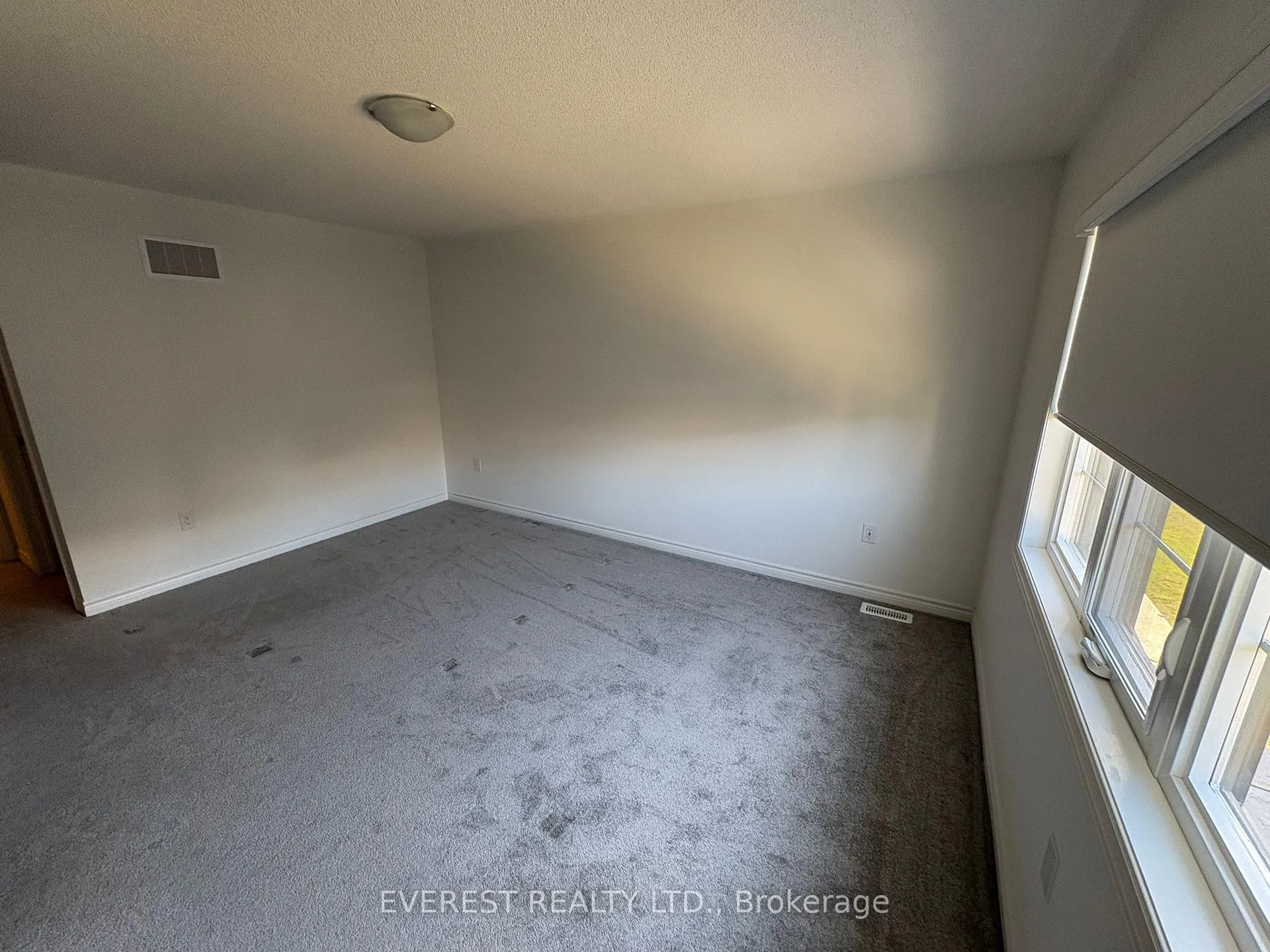 Photo 12 of 14 Daisy Street, Springwater, Minesing — HOMEH