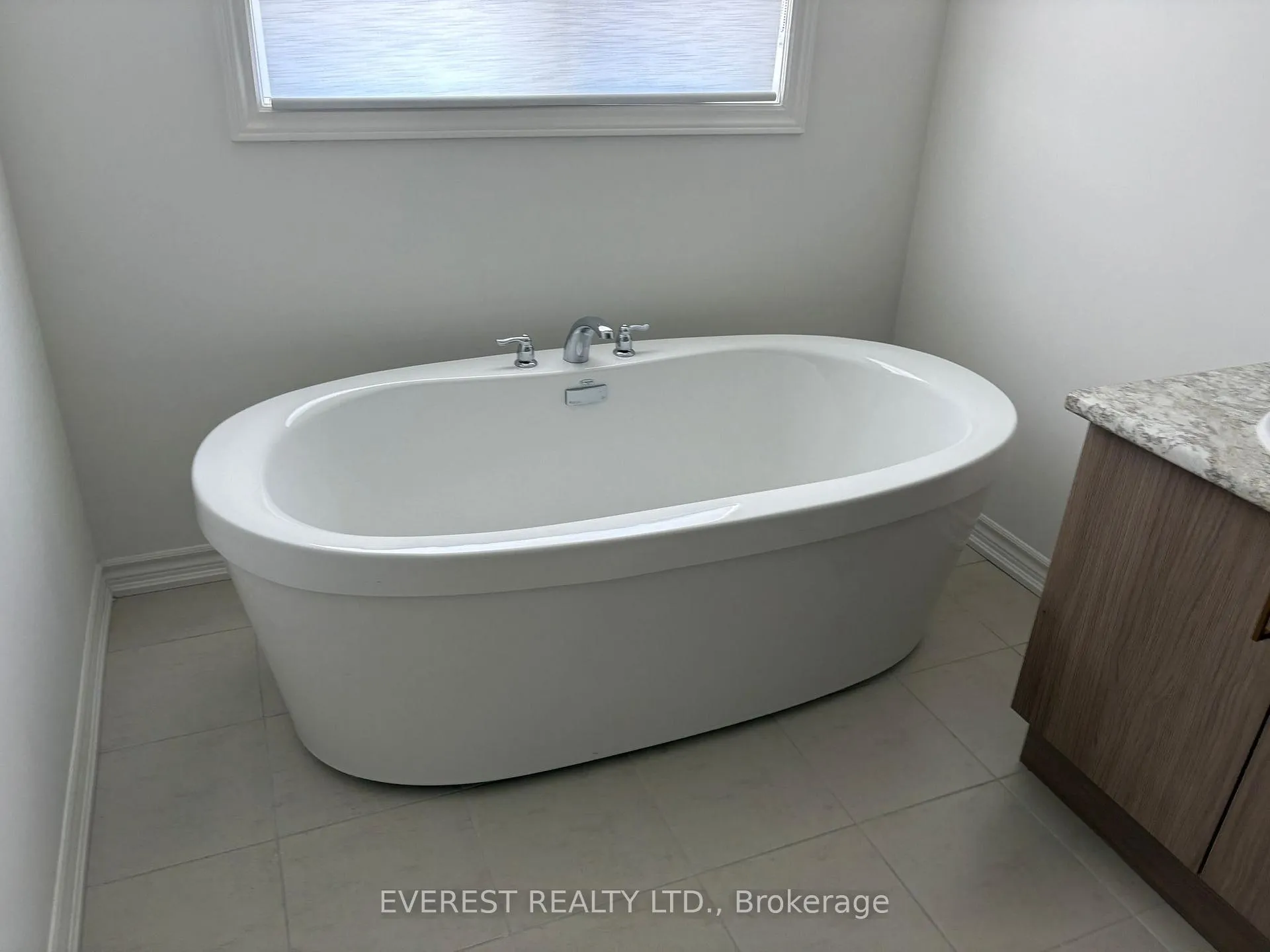 Photo 25 of 14 Daisy Street, Springwater, Minesing — HOMEH
