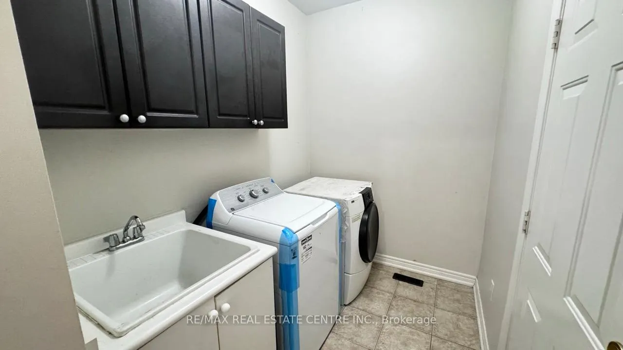 Photo 10 of Unit Main, 56 Southlake Boulevard, Brampton, Madoc — HOMEH