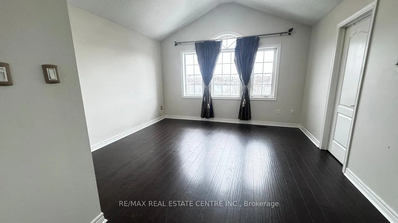Photo 33 of Unit Main, 56 Southlake Boulevard, Brampton, Madoc — HOMEH