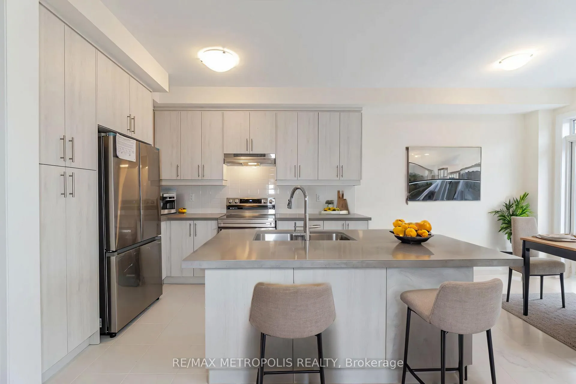 Photo 4 of 34 Daffodil Road, Springwater, Midhurst — HOMEH