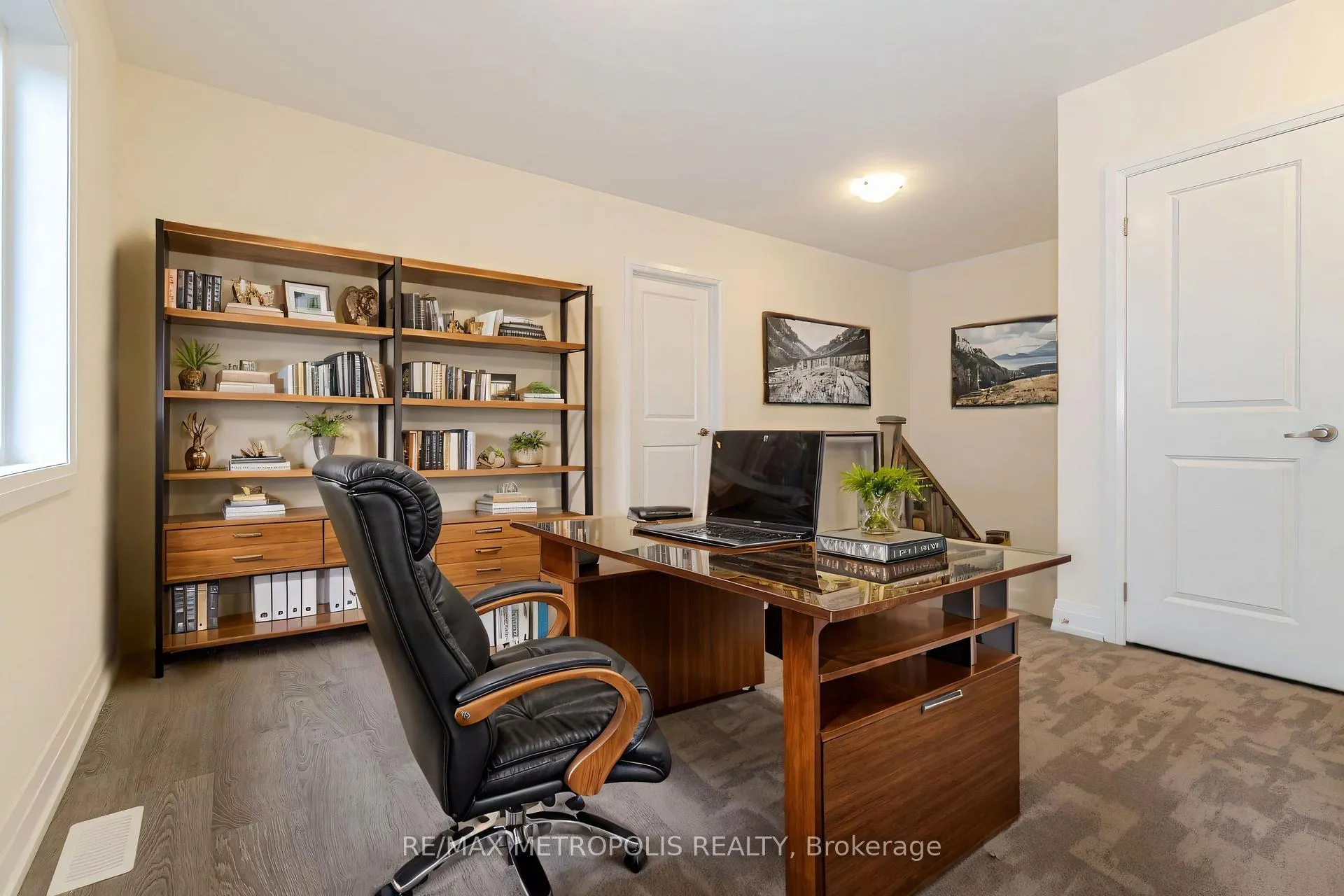 Photo 11 of 34 Daffodil Road, Springwater, Midhurst — HOMEH