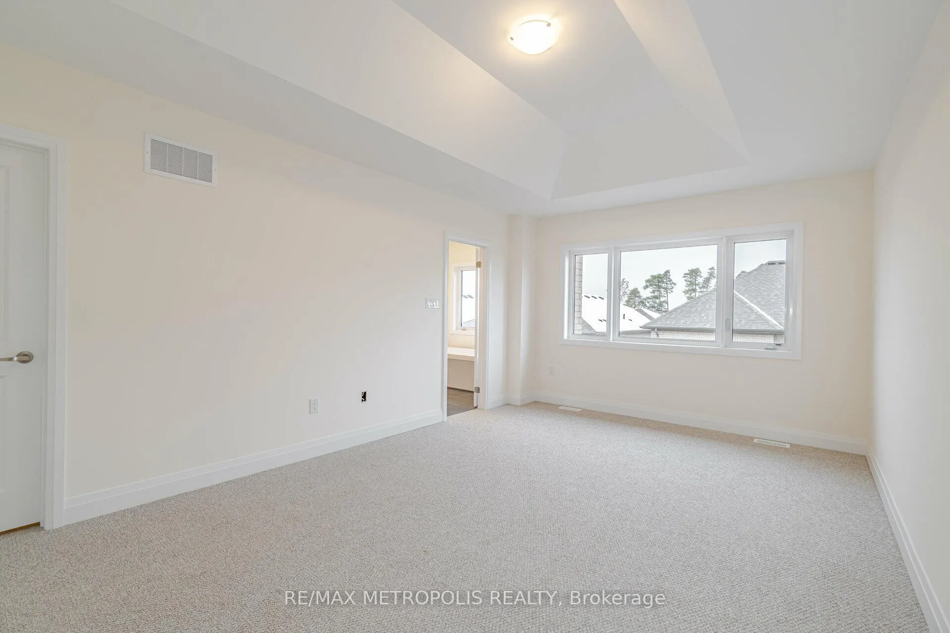 Photo 30 of 34 Daffodil Road, Springwater, Midhurst — HOMEH