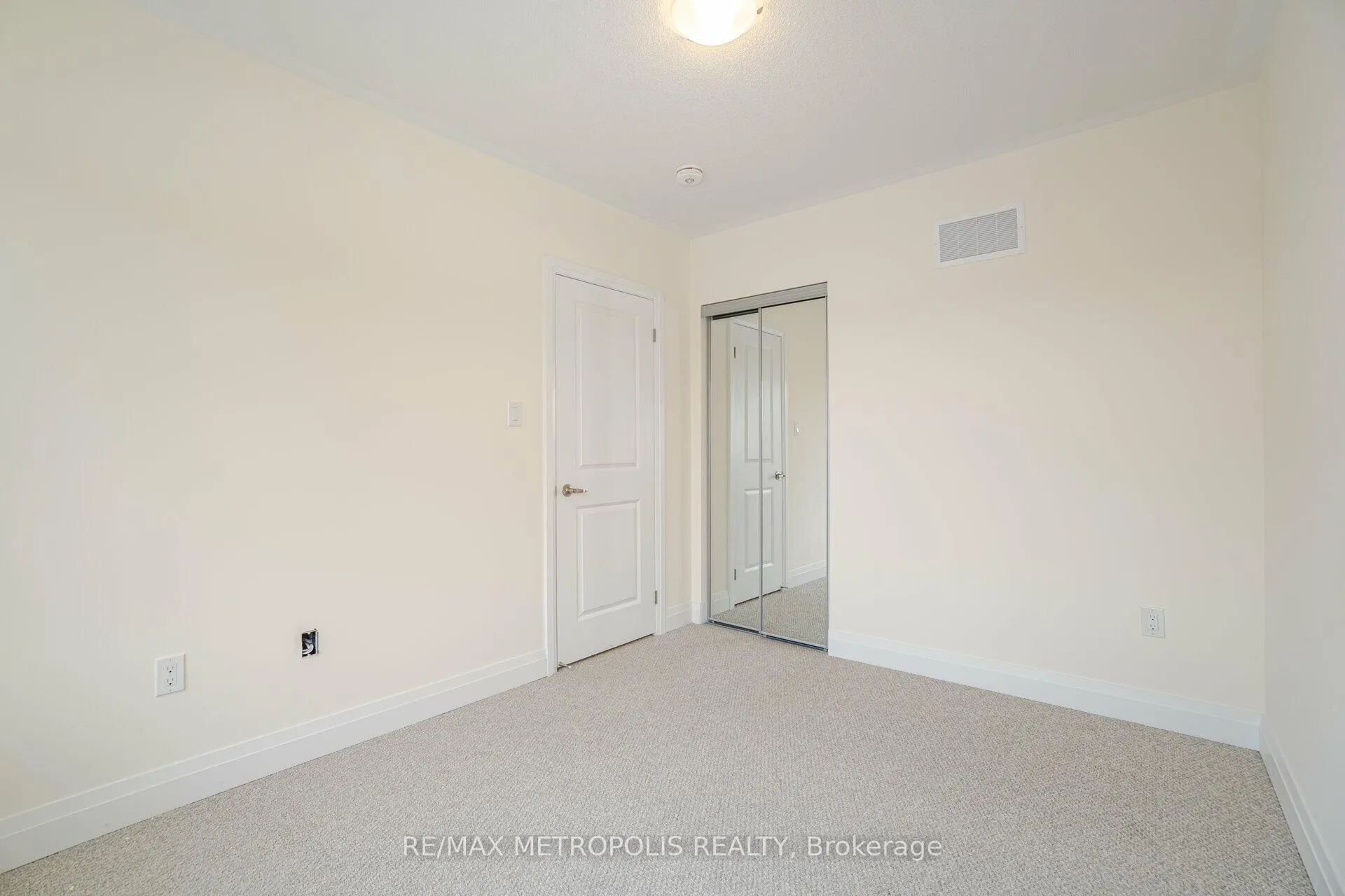Photo 38 of 34 Daffodil Road, Springwater, Midhurst — HOMEH