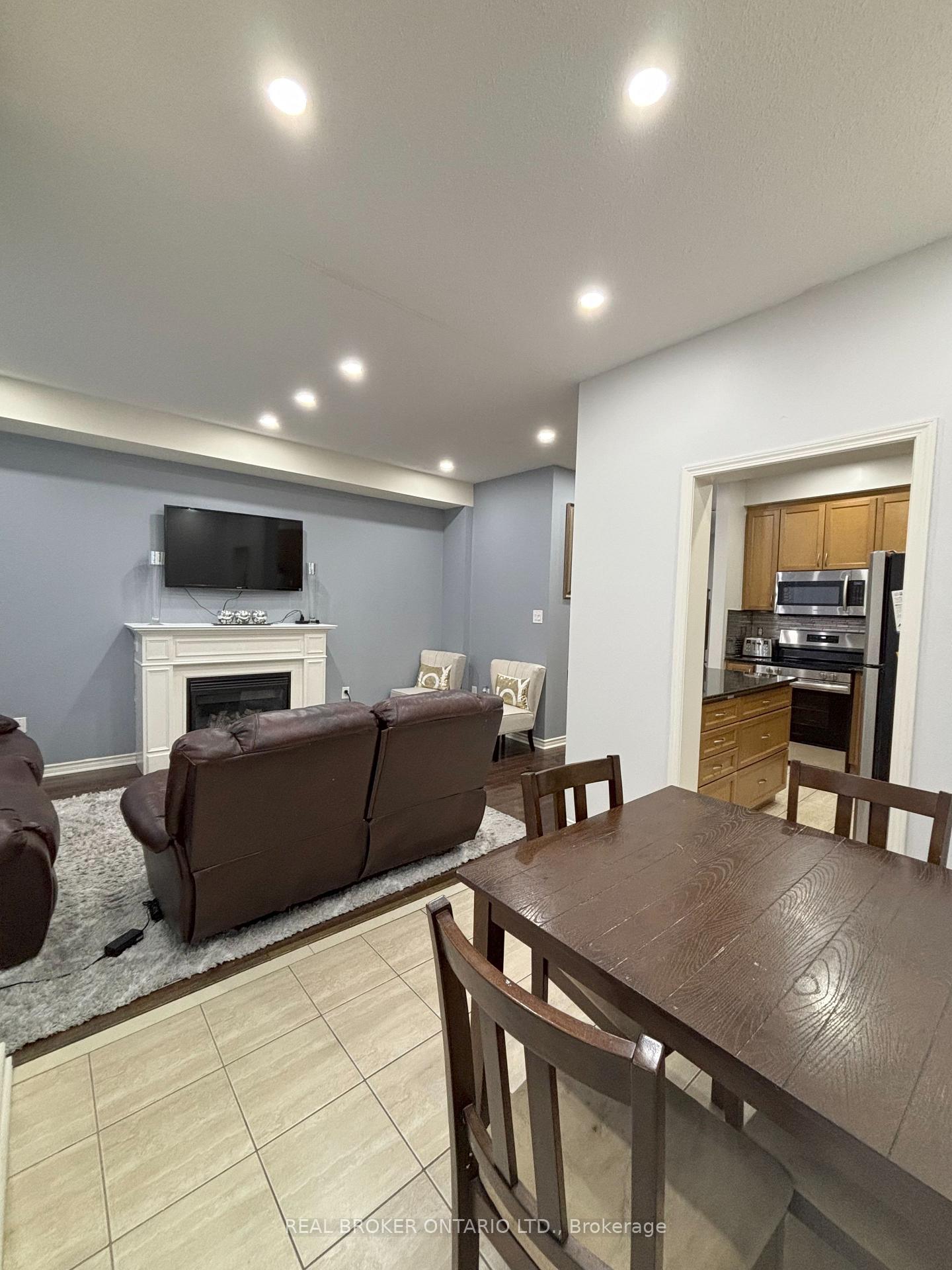 Photo 7 of 6 Mcbride Avenue, Clarington, Bowmanville — HOMEH