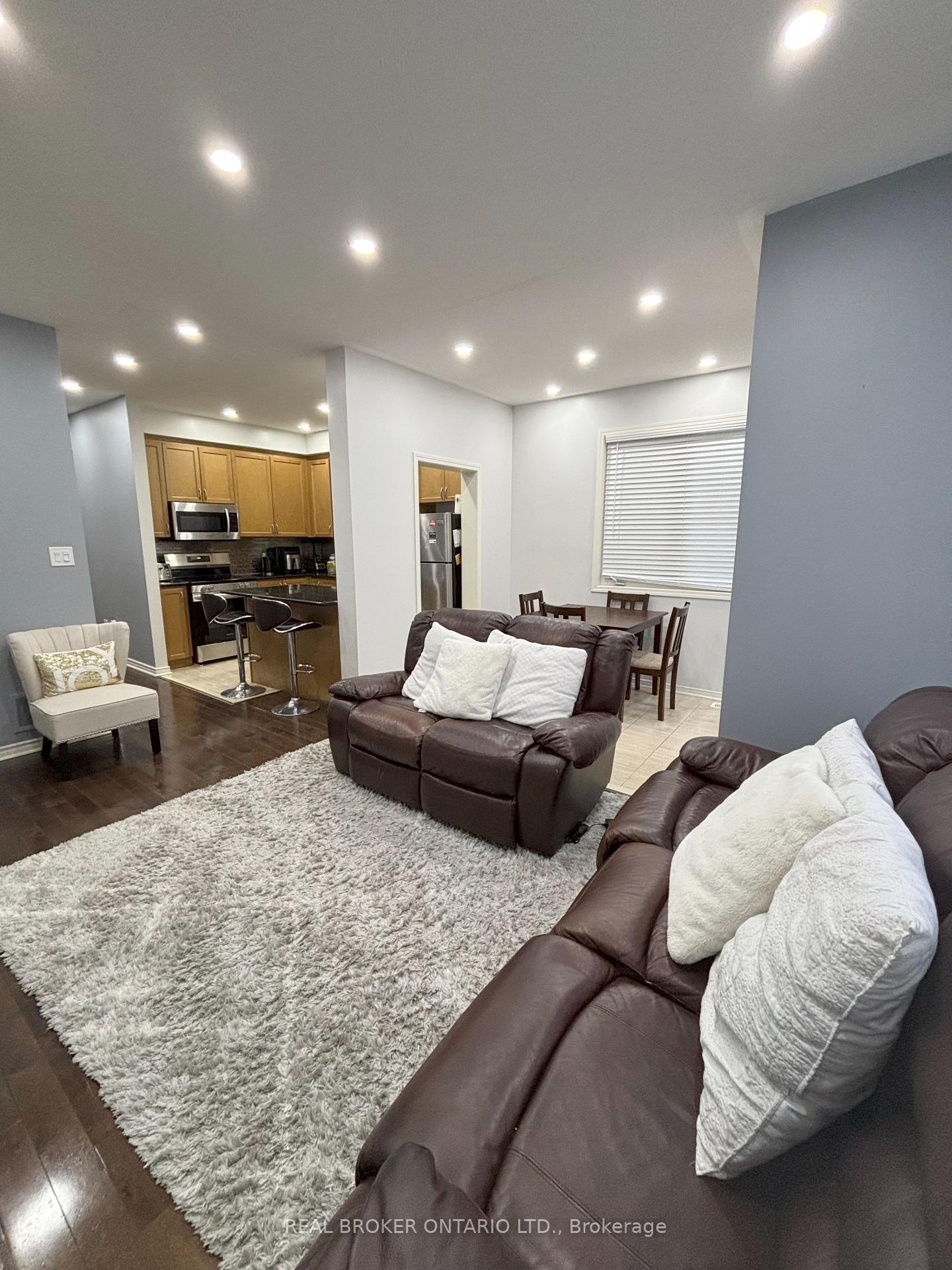 Photo 8 of 6 Mcbride Avenue, Clarington, Bowmanville — HOMEH