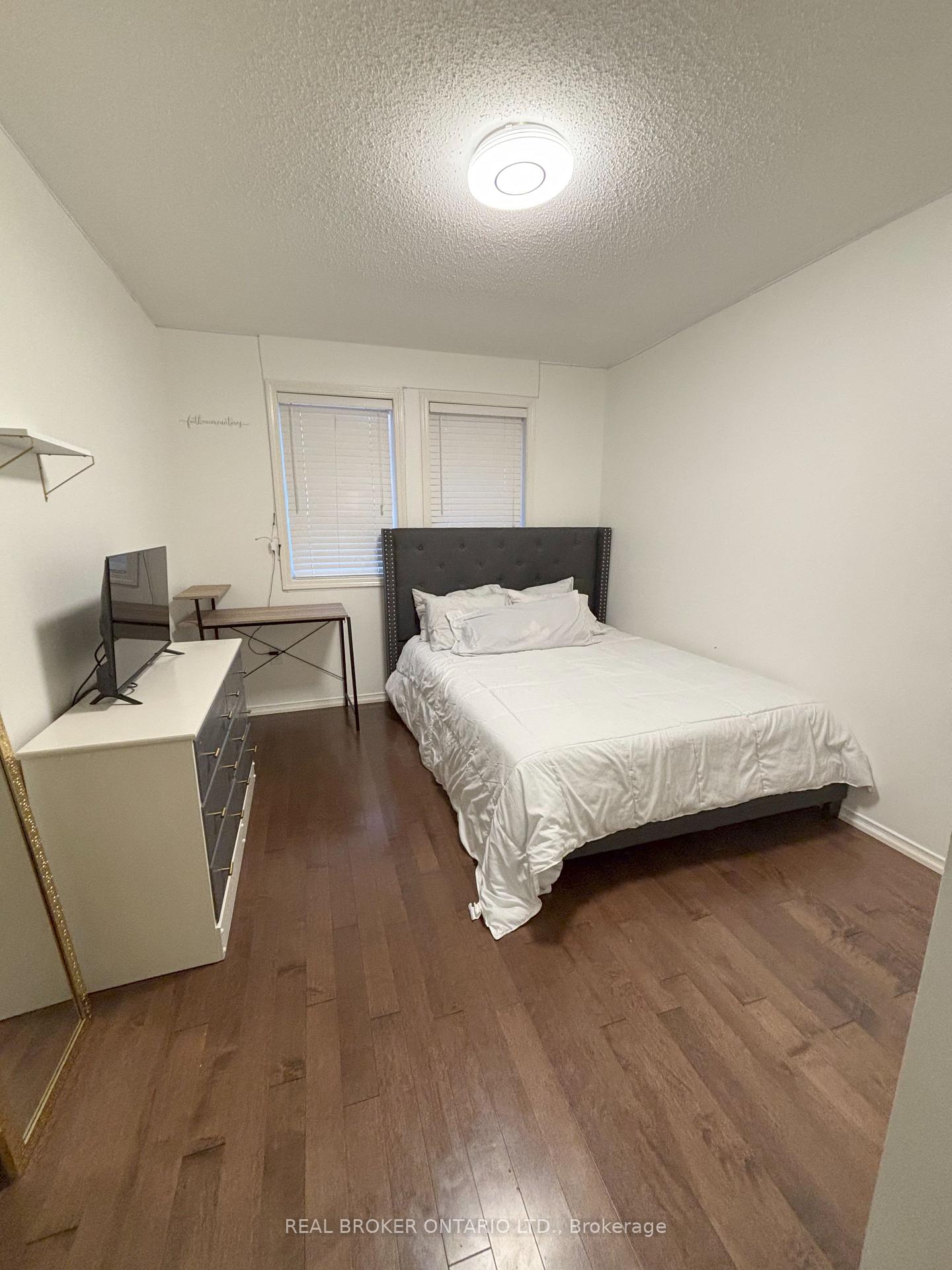 Photo 17 of 6 Mcbride Avenue, Clarington, Bowmanville — HOMEH