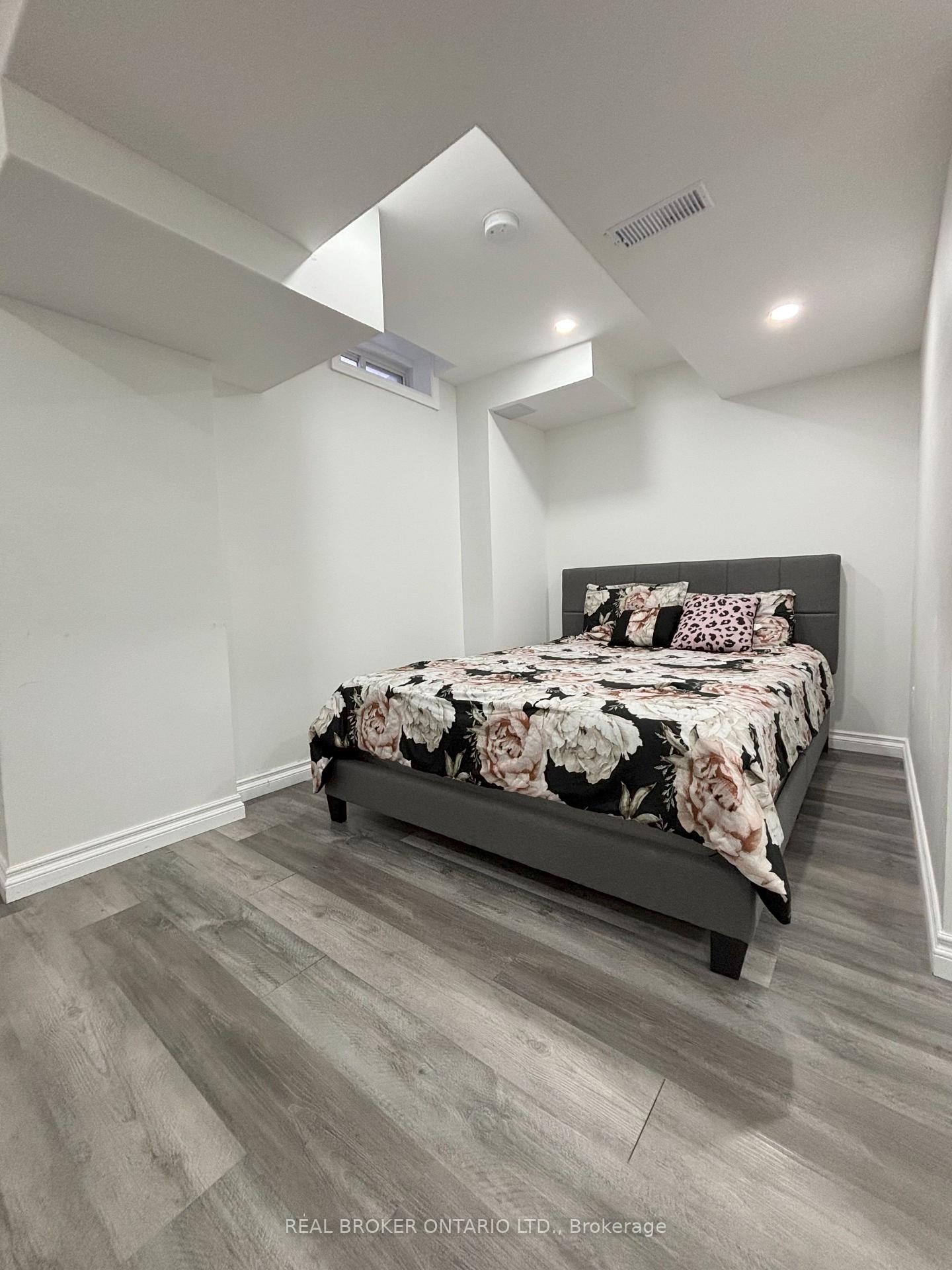 Photo 20 of 6 Mcbride Avenue, Clarington, Bowmanville — HOMEH