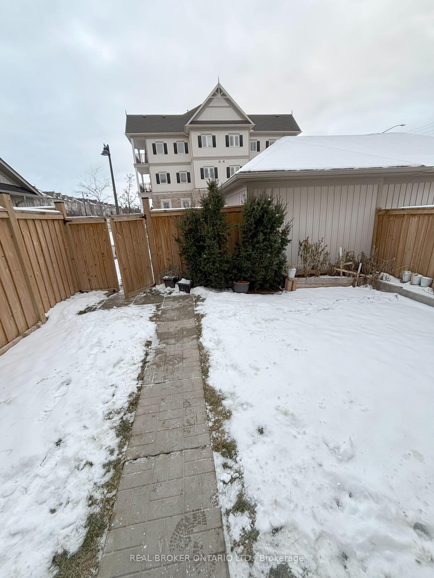 Photo 25 of 6 Mcbride Avenue, Clarington, Bowmanville — HOMEH