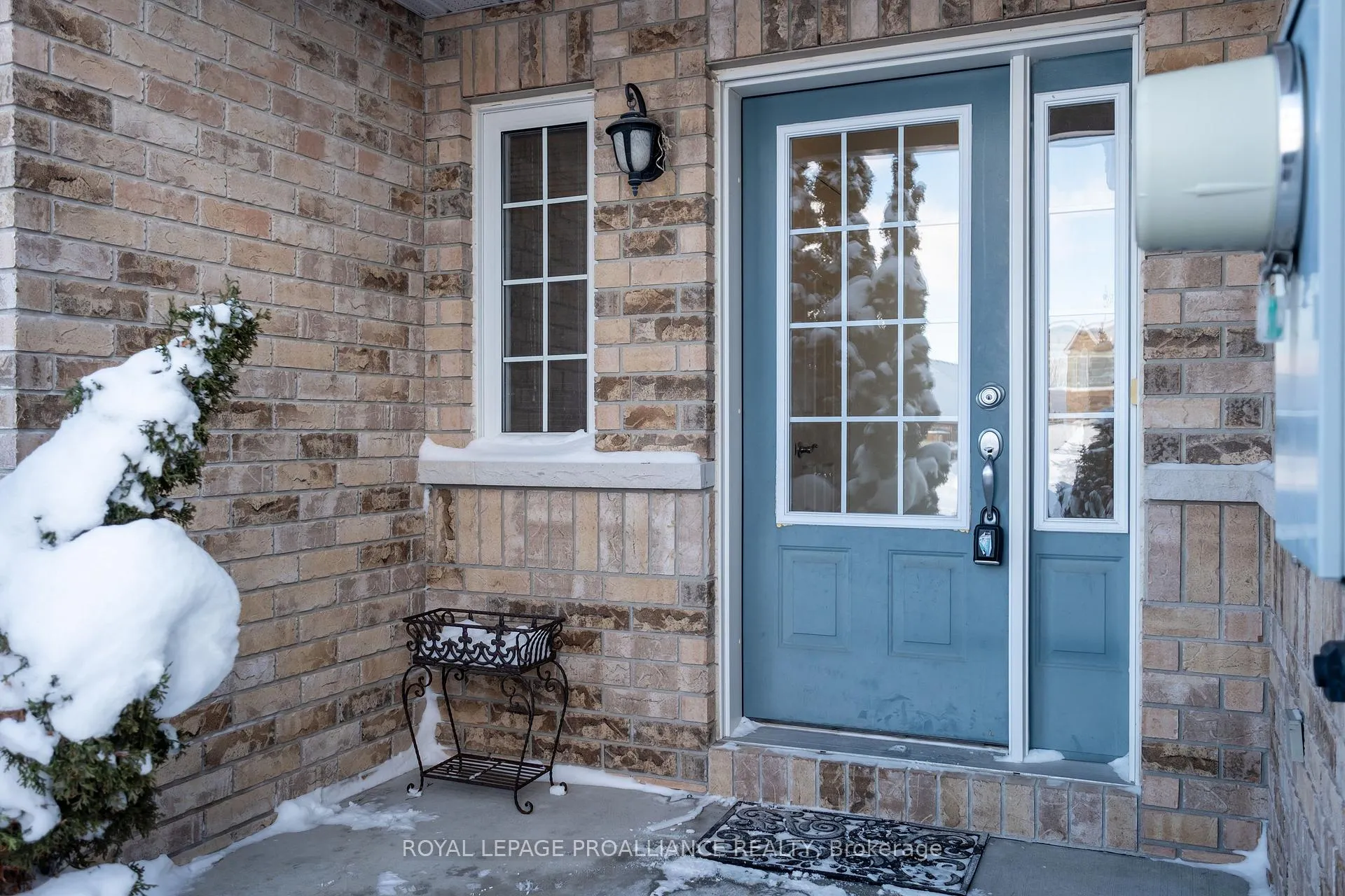 Photo 3 of 8 Ava Court, Belleville, Belleville Ward — HOMEH