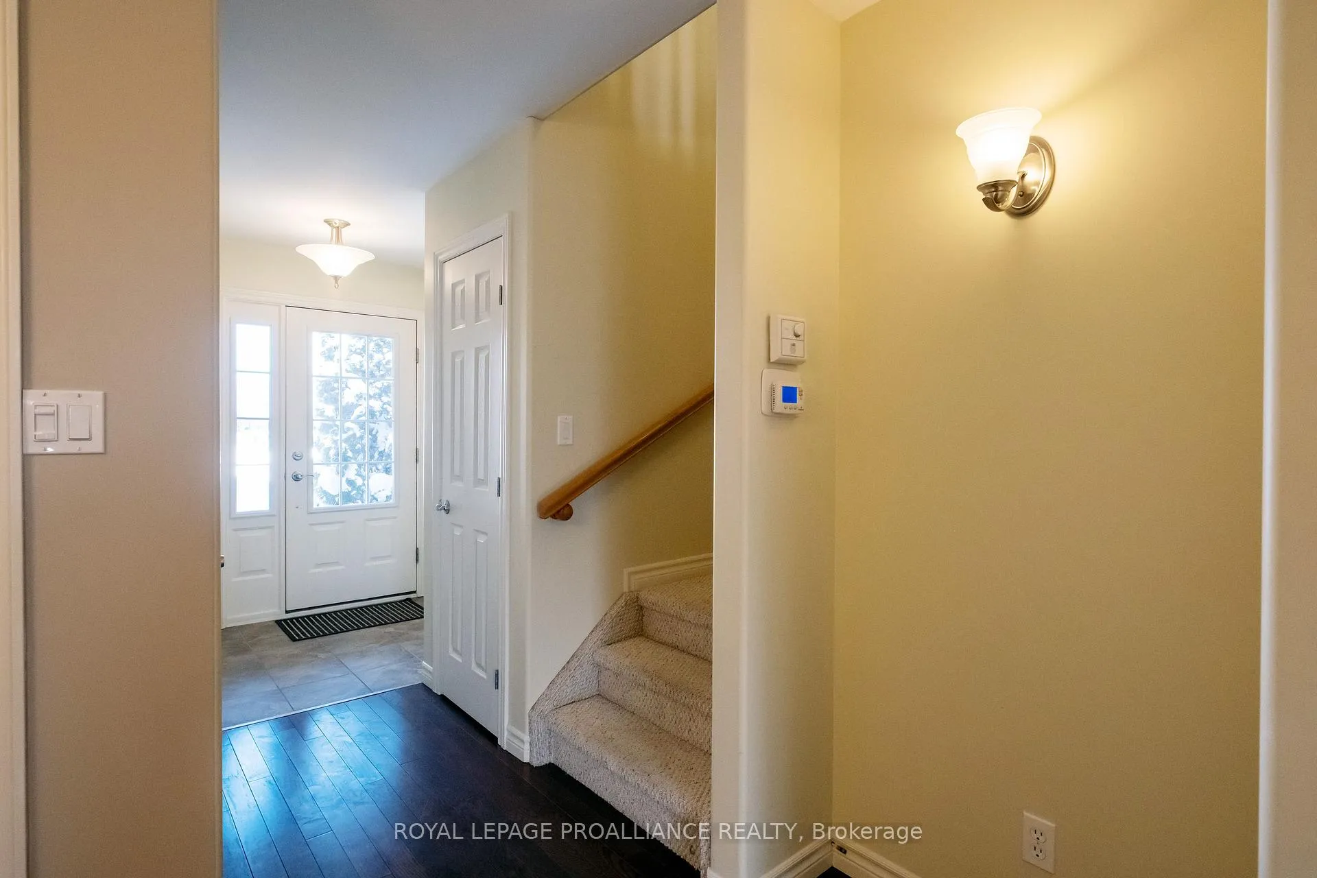 Photo 4 of 8 Ava Court, Belleville, Belleville Ward — HOMEH