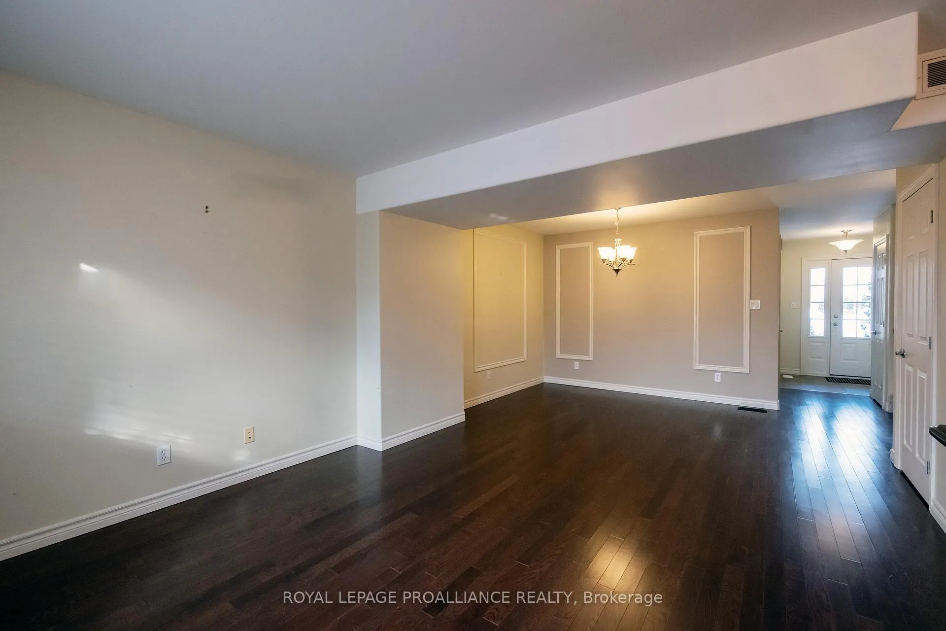 Photo 7 of 8 Ava Court, Belleville, Belleville Ward — HOMEH
