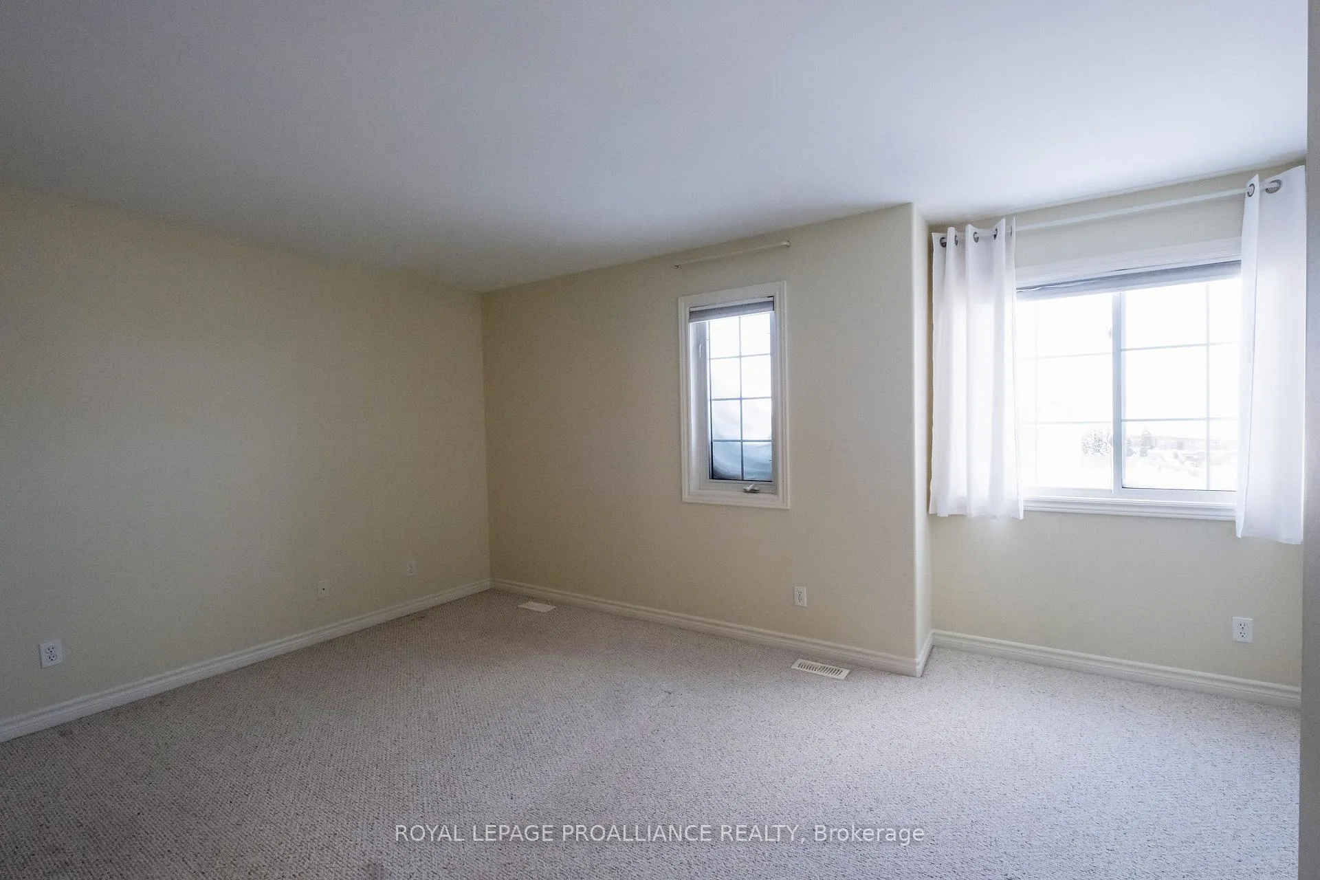 Photo 18 of 8 Ava Court, Belleville, Belleville Ward — HOMEH