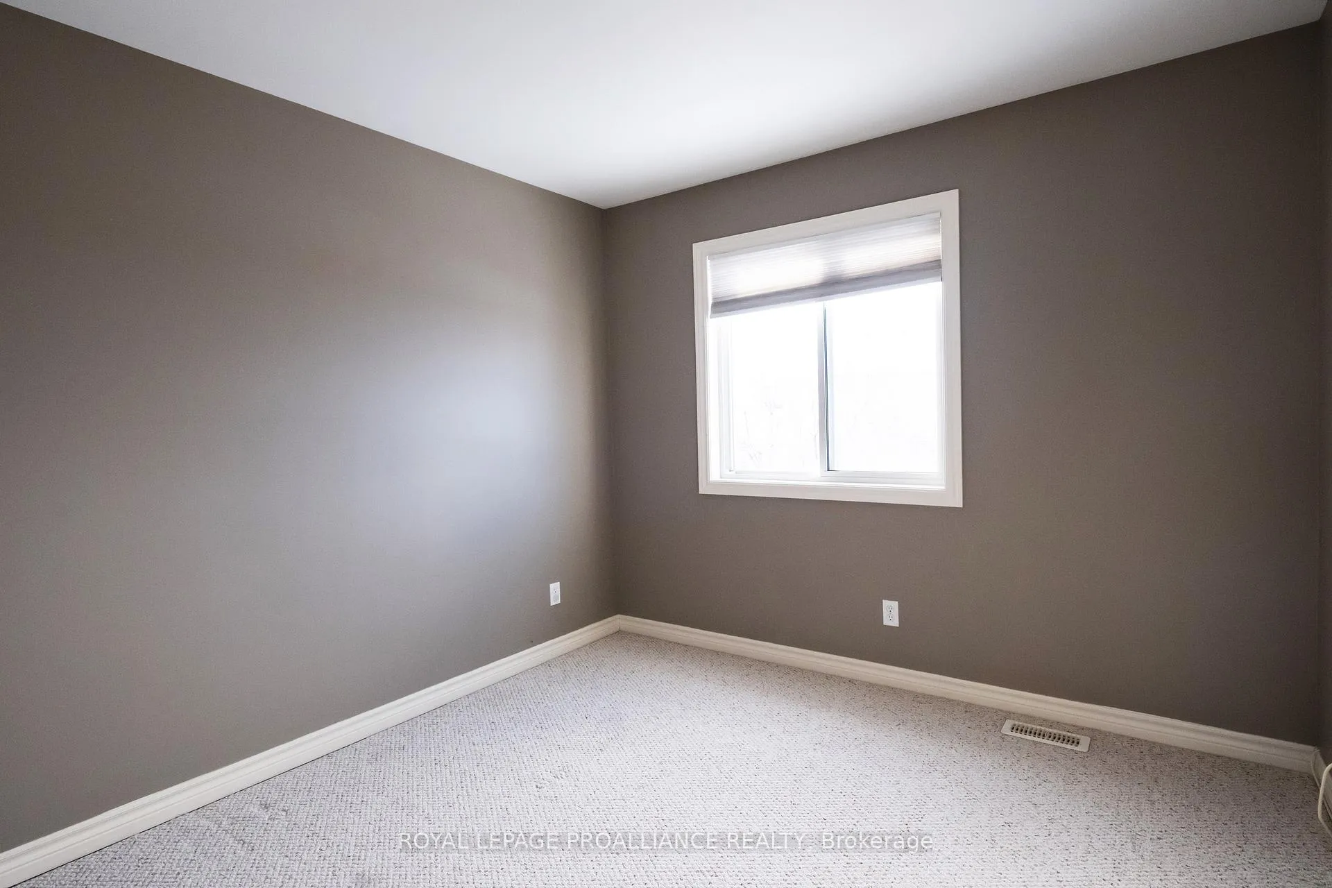 Photo 24 of 8 Ava Court, Belleville, Belleville Ward — HOMEH