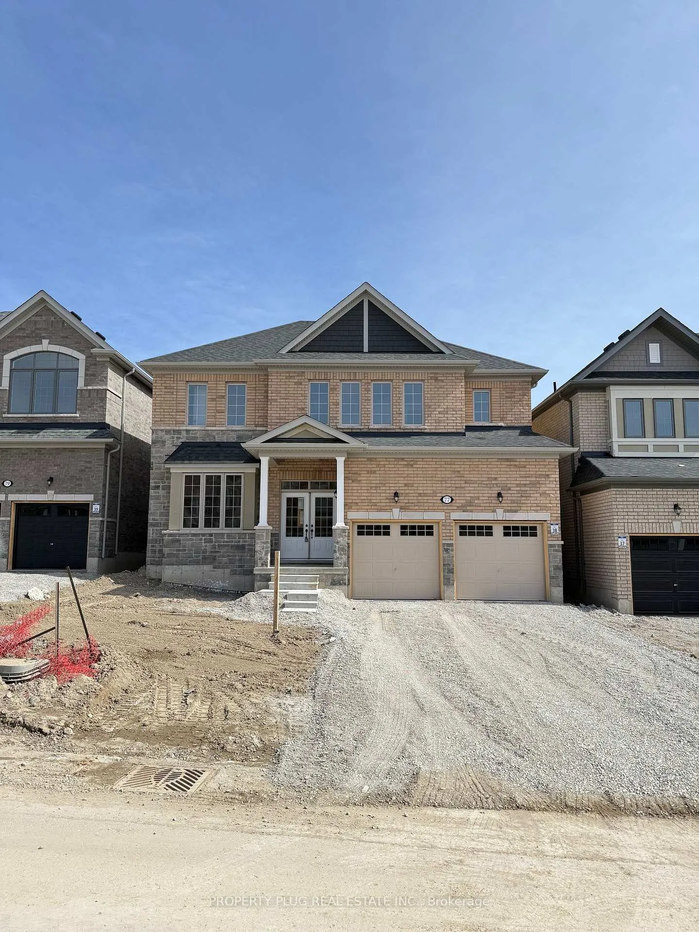 Photo 2 of 77 Lawrence D. Avenue, New Tecumseth, Alliston — HOMEH