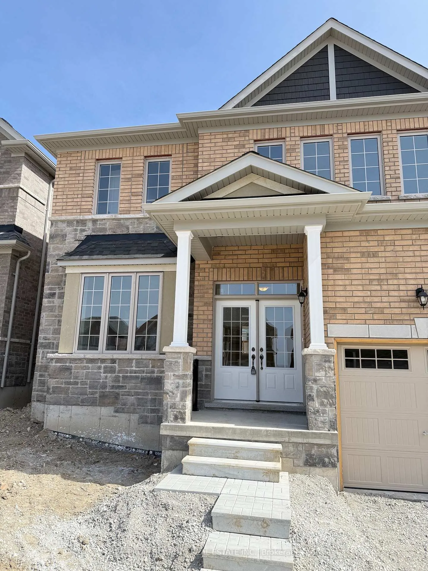 Photo 4 of 77 Lawrence D. Avenue, New Tecumseth, Alliston — HOMEH