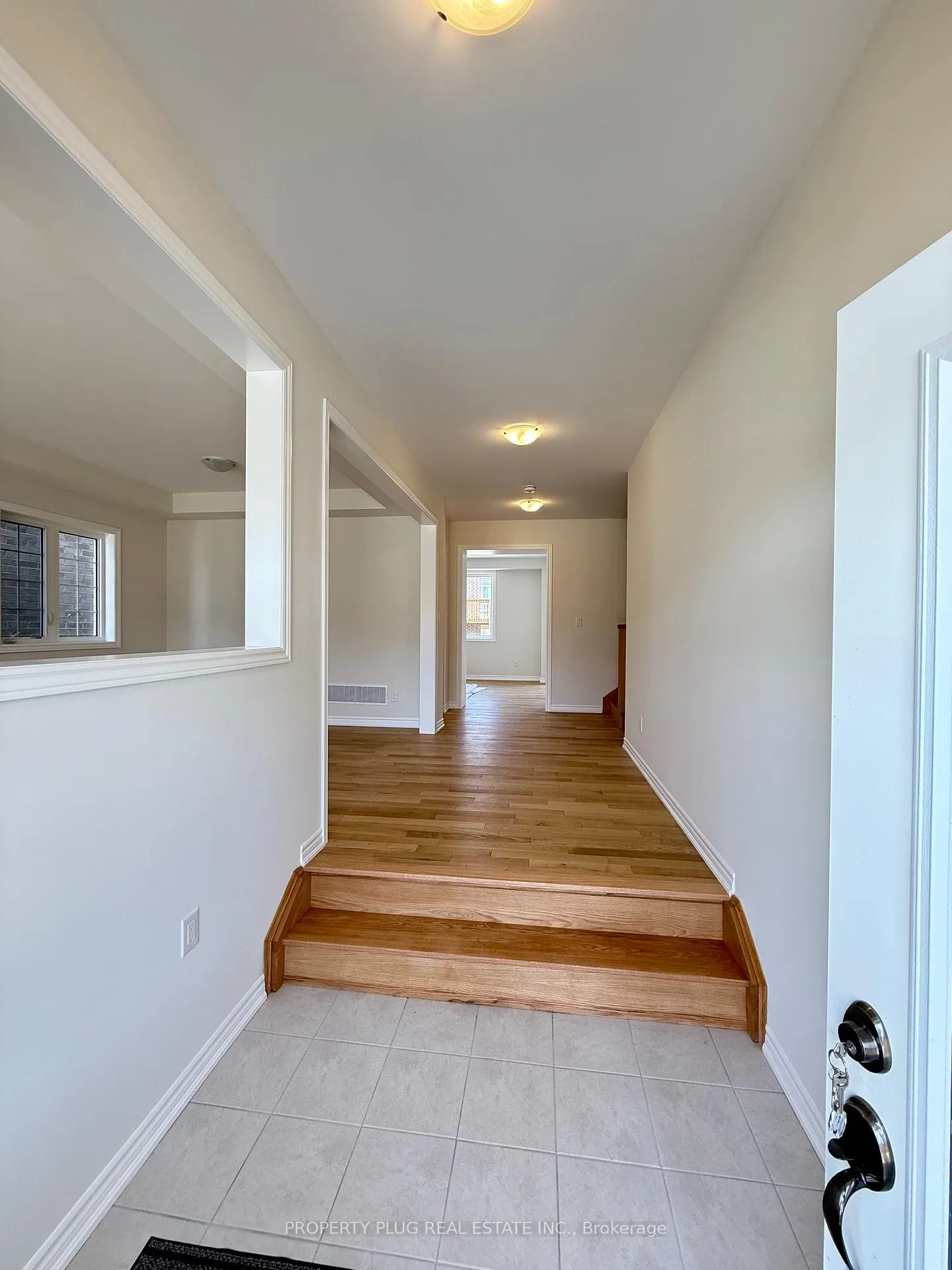 Photo 5 of 77 Lawrence D. Avenue, New Tecumseth, Alliston — HOMEH