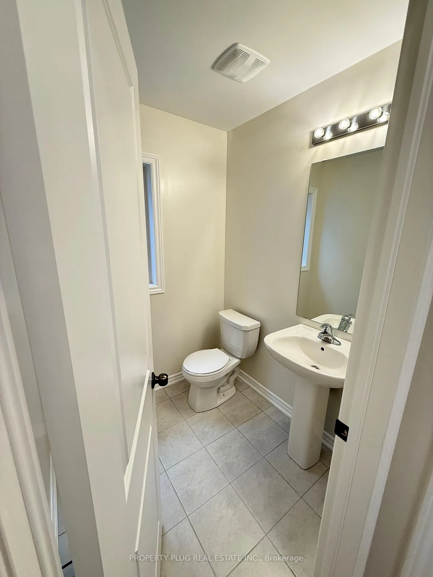 Photo 11 of 77 Lawrence D. Avenue, New Tecumseth, Alliston — HOMEH