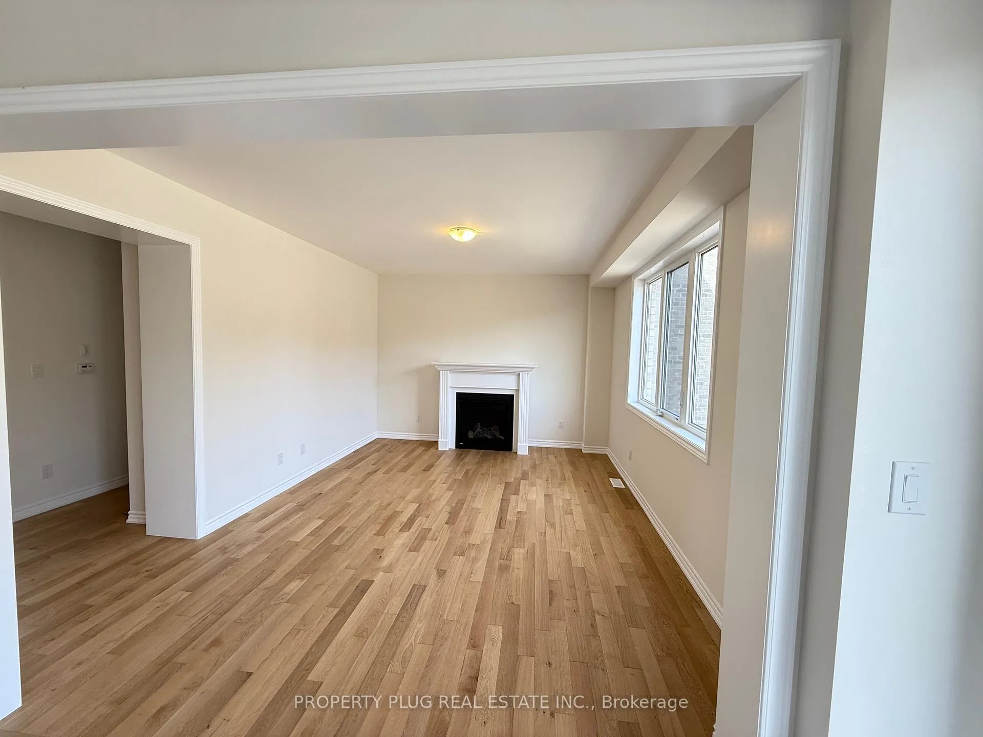 Photo 13 of 77 Lawrence D. Avenue, New Tecumseth, Alliston — HOMEH
