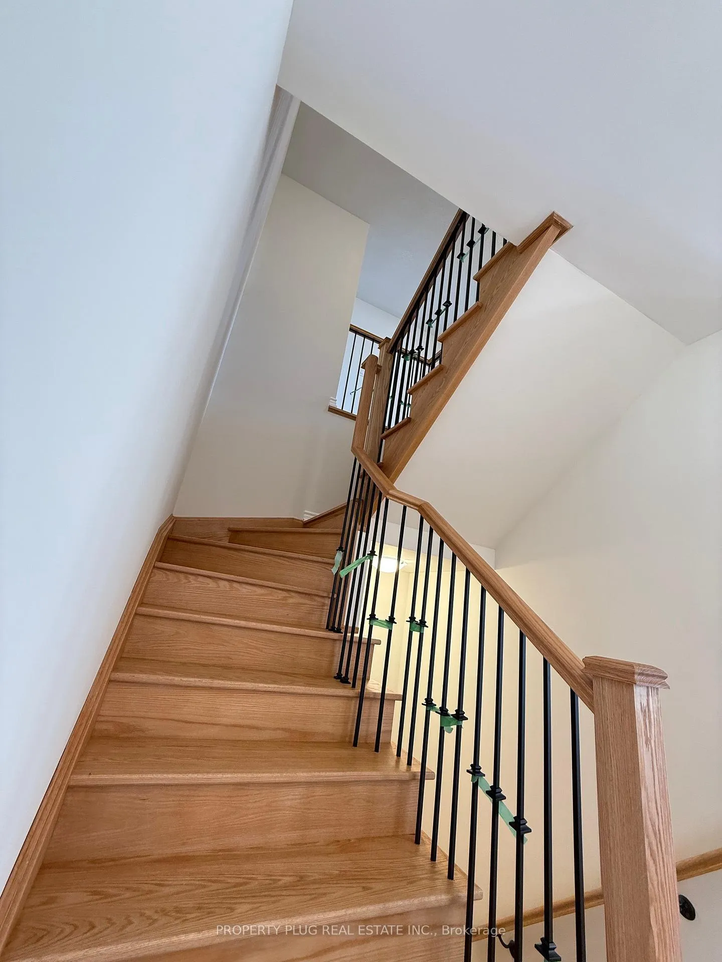 Photo 16 of 77 Lawrence D. Avenue, New Tecumseth, Alliston — HOMEH