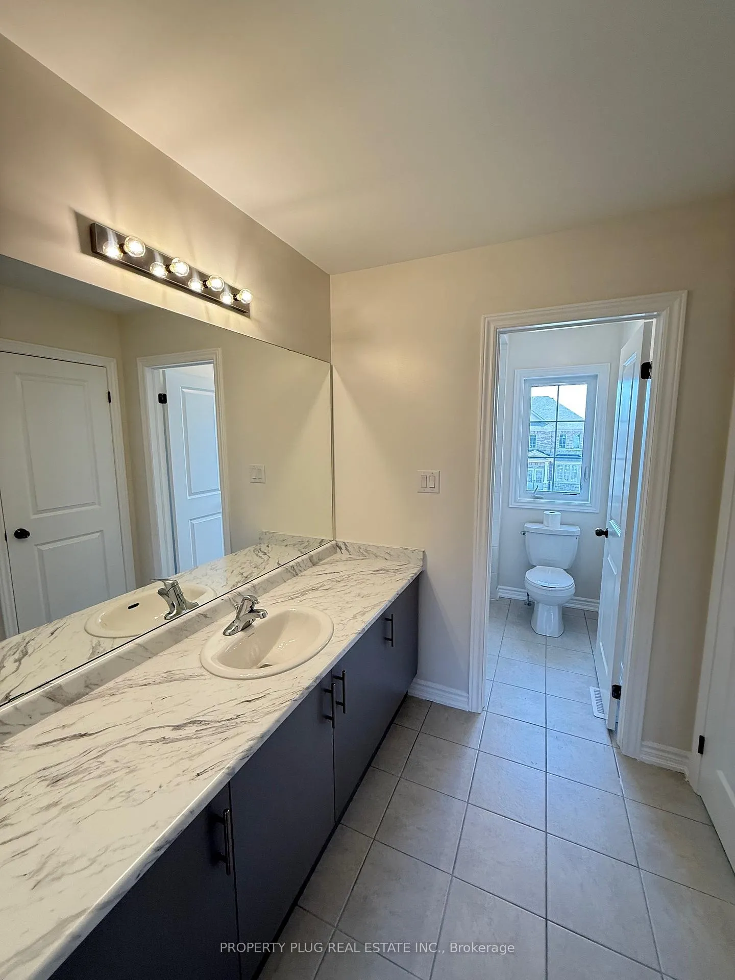 Photo 37 of 77 Lawrence D. Avenue, New Tecumseth, Alliston — HOMEH