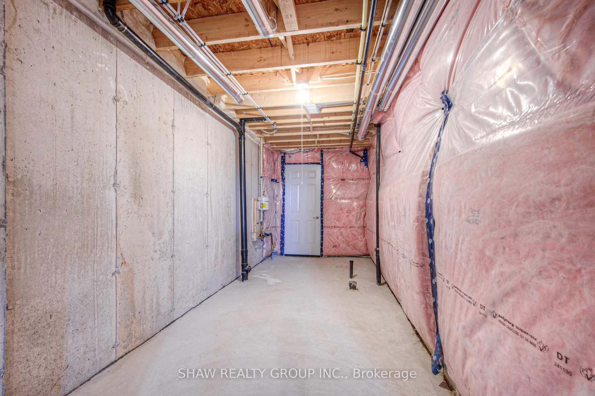 Photo 30 of 246 Green Gate Boulevard, Cambridge — HOMEH