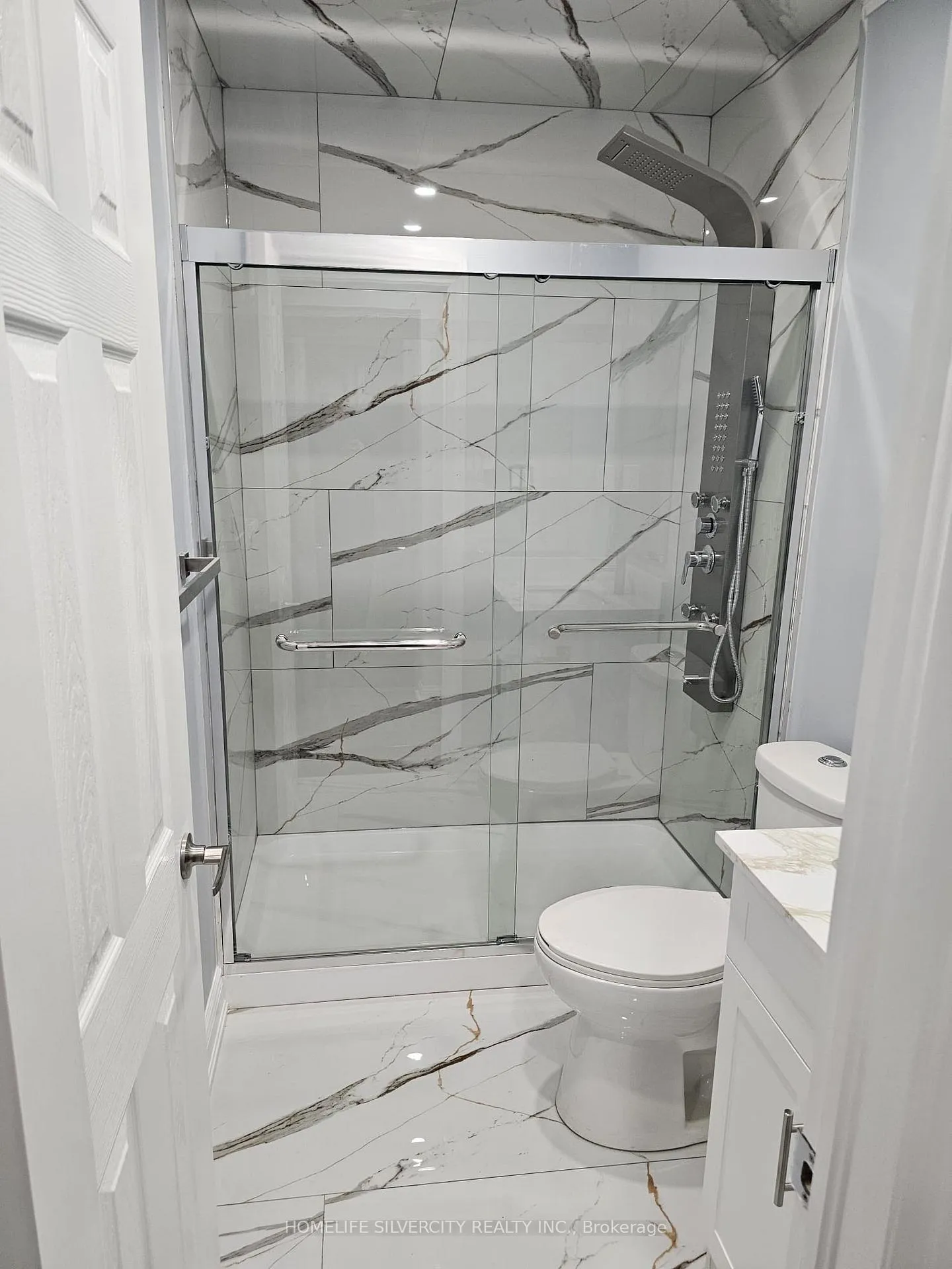 Photo 15 of 27 Prouse Drive, Brampton, Brampton North — HOMEH