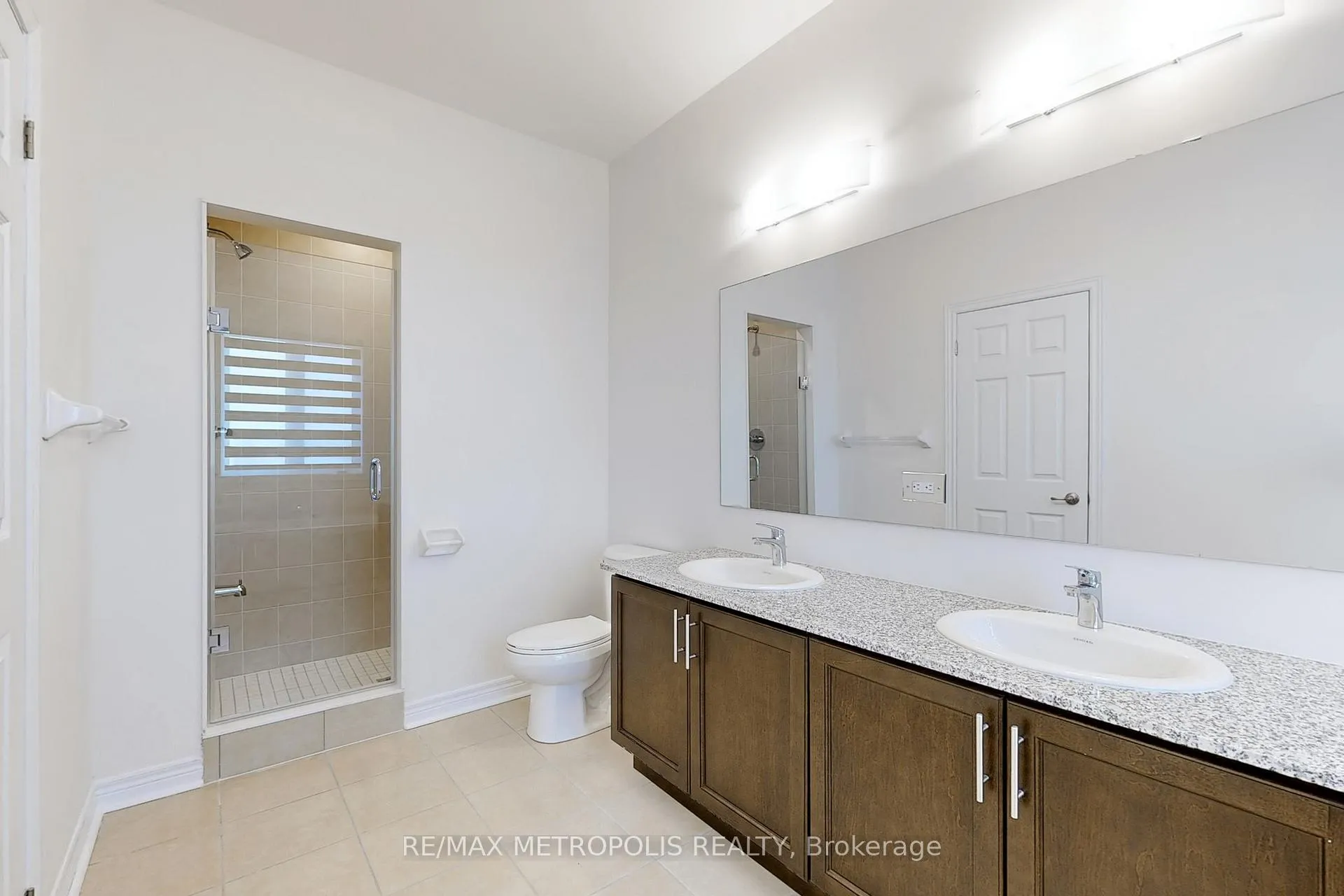 Photo 19 of 144 Mumbai Drive, Markham, Middlefield — HOMEH