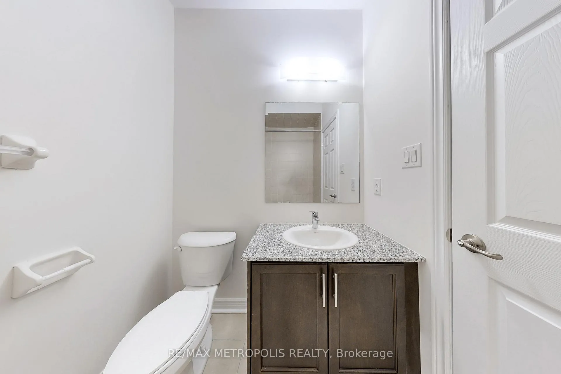 Photo 27 of 144 Mumbai Drive, Markham, Middlefield — HOMEH