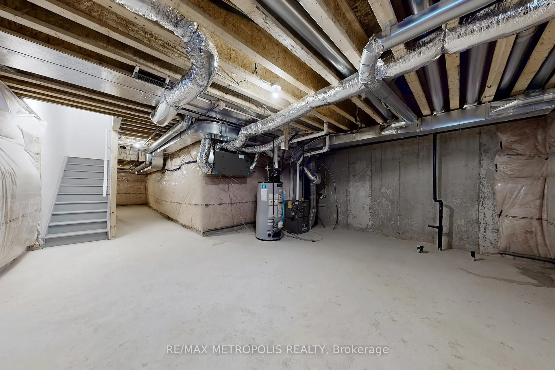 Photo 30 of 144 Mumbai Drive, Markham, Middlefield — HOMEH