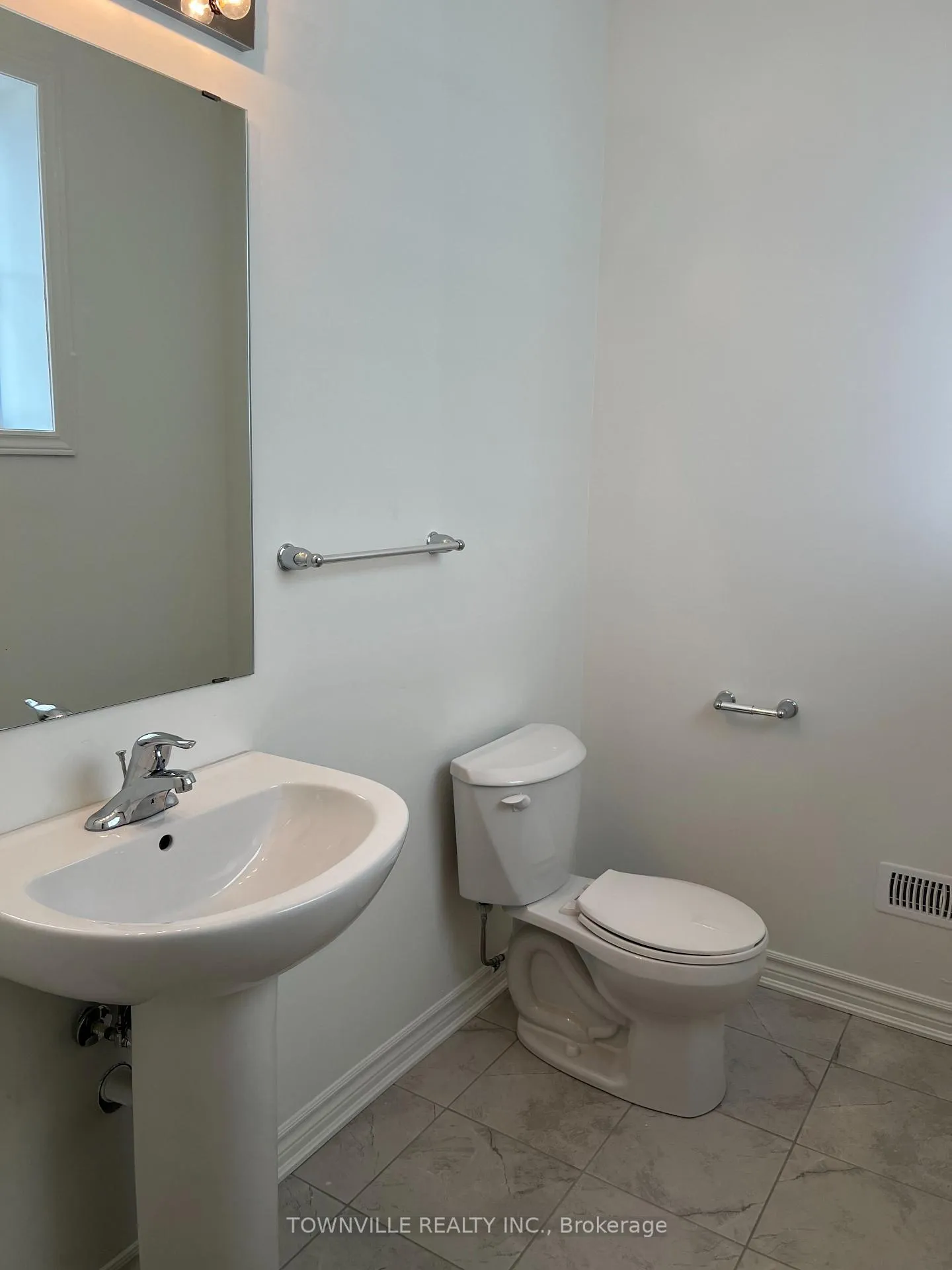 Photo 8 of 21 Bradden Crescent, Belleville — HOMEH