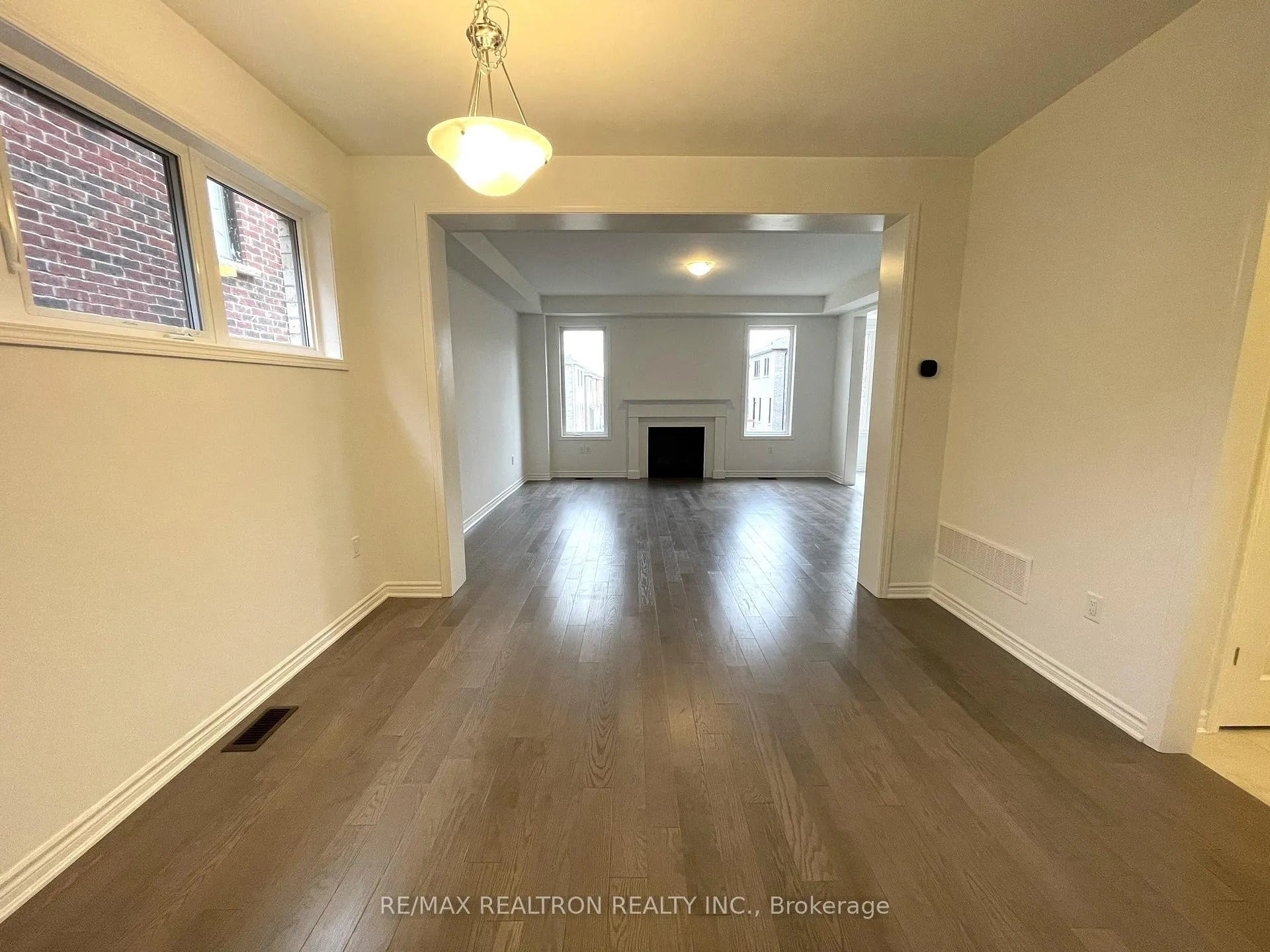 Photo 6 of 1505 Honey Locust Place, Pickering, Rural Pickering — HOMEH
