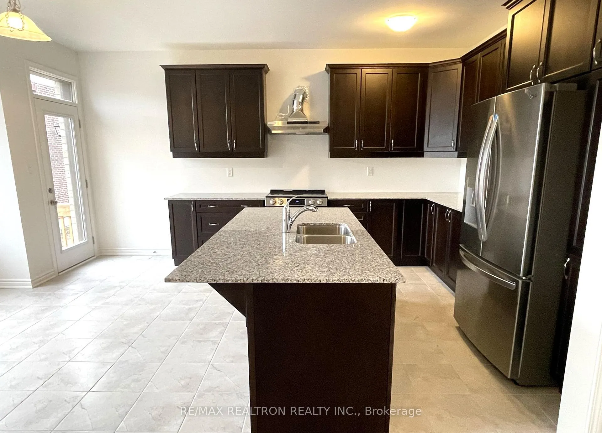 Photo 10 of 1505 Honey Locust Place, Pickering, Rural Pickering — HOMEH