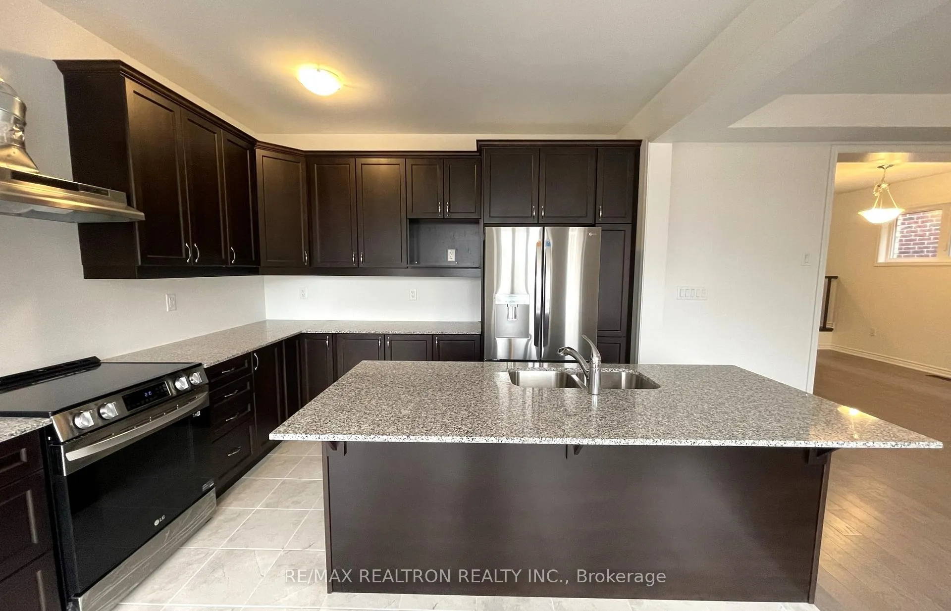 Photo 13 of 1505 Honey Locust Place, Pickering, Rural Pickering — HOMEH