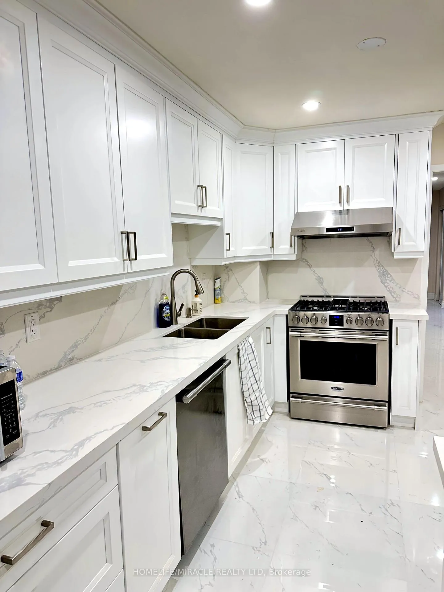 Photo 5 of Unit Main, 152 Terrosa Road, Markham, Middlefield — HOMEH
