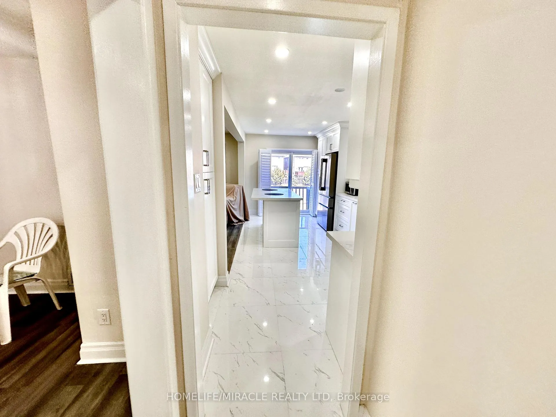 Photo 8 of Unit Main, 152 Terrosa Road, Markham, Middlefield — HOMEH
