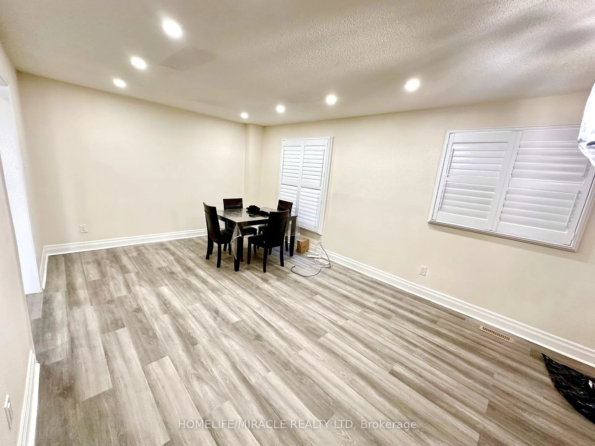 Photo 9 of Unit Main, 152 Terrosa Road, Markham, Middlefield — HOMEH