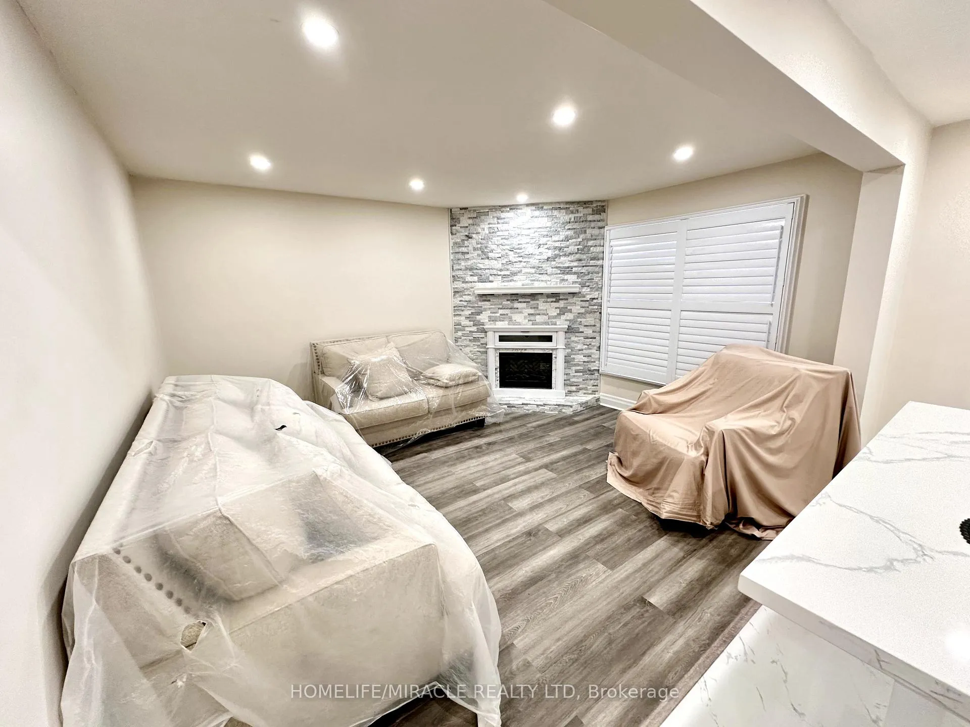 Photo 10 of Unit Main, 152 Terrosa Road, Markham, Middlefield — HOMEH