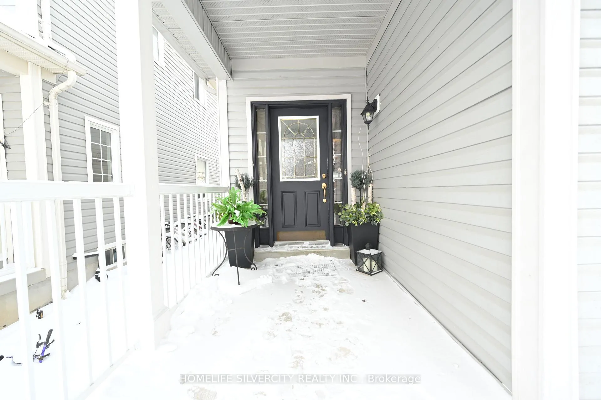 Photo 2 of 6 Truscott Avenue, Georgina, Keswick South — HOMEH