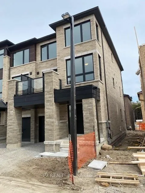 Photo 2 of 49 Red Maple Lane, Barrie, Innis-Shore — HOMEH