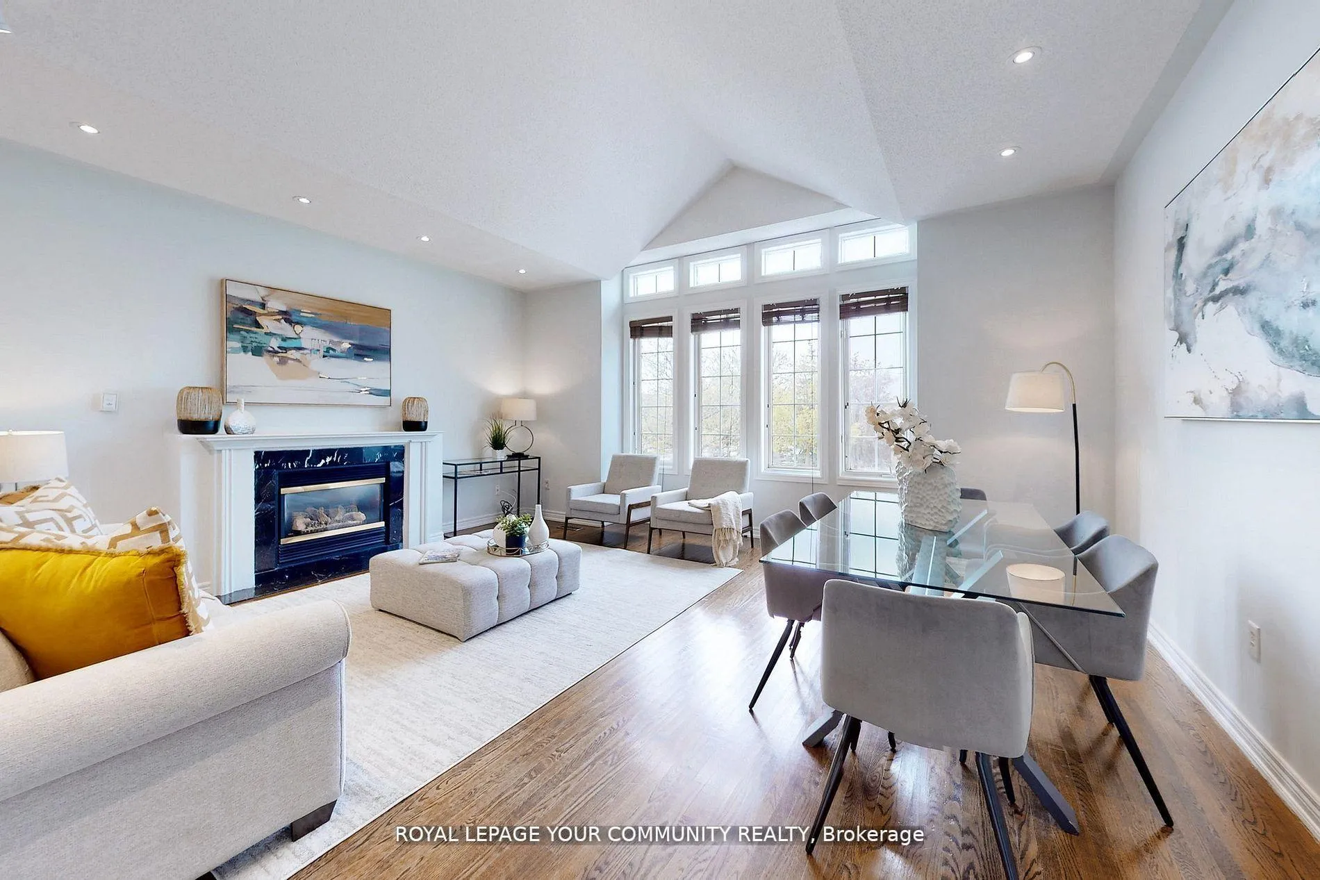 Photo 4 of Unit Main, 520 Stone Road, Aurora, Aurora Grove — HOMEH