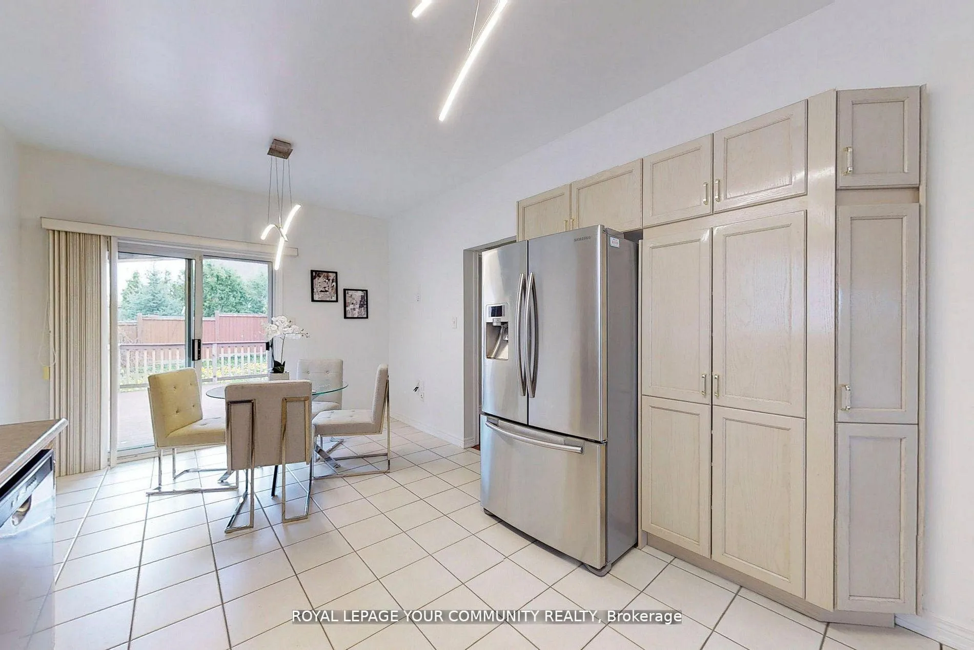 Photo 15 of Unit Main, 520 Stone Road, Aurora, Aurora Grove — HOMEH