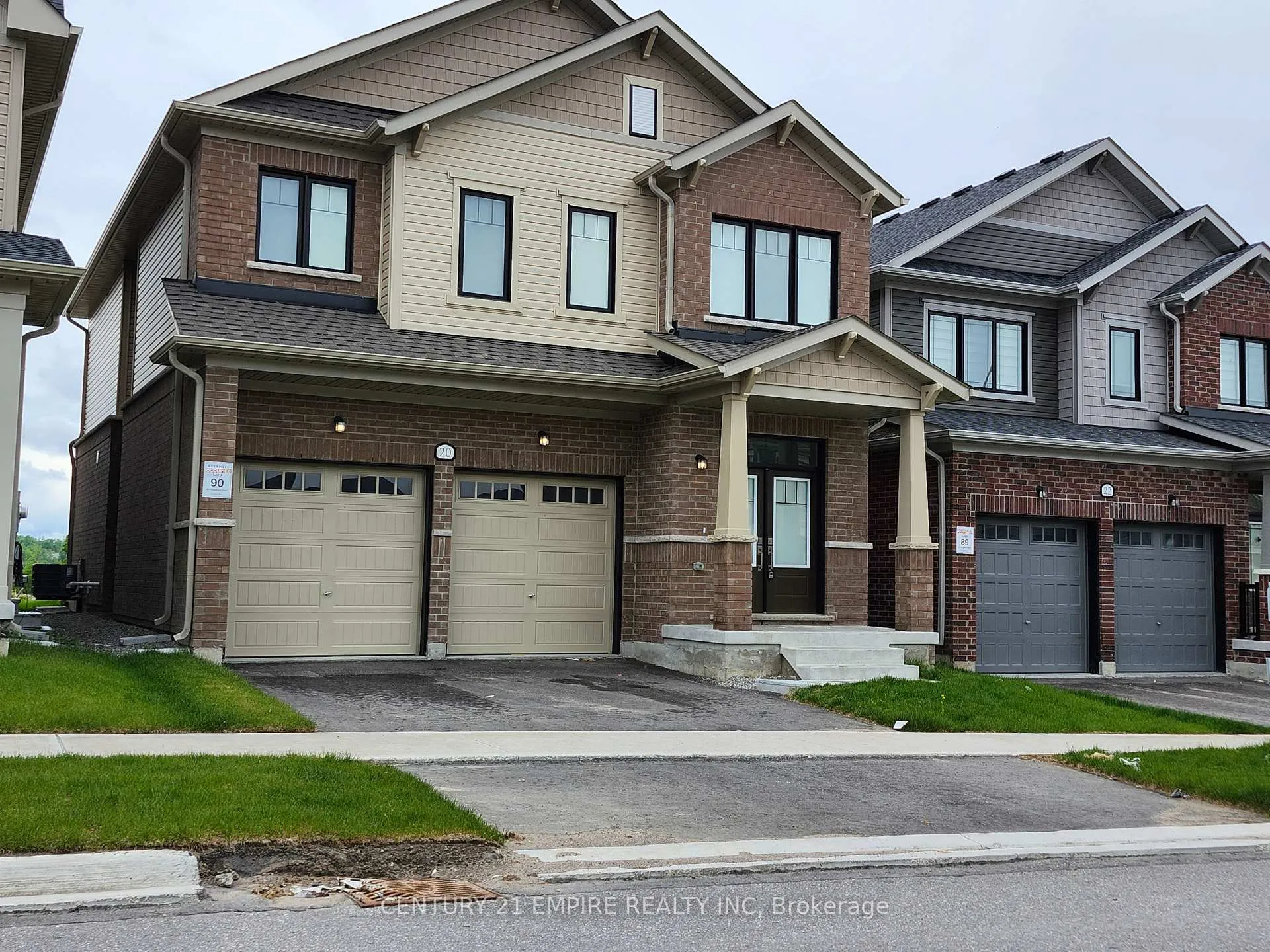Photo 1 of 20 Kingsbury Trail, Barrie, Rural Barrie Southeast — HOMEH