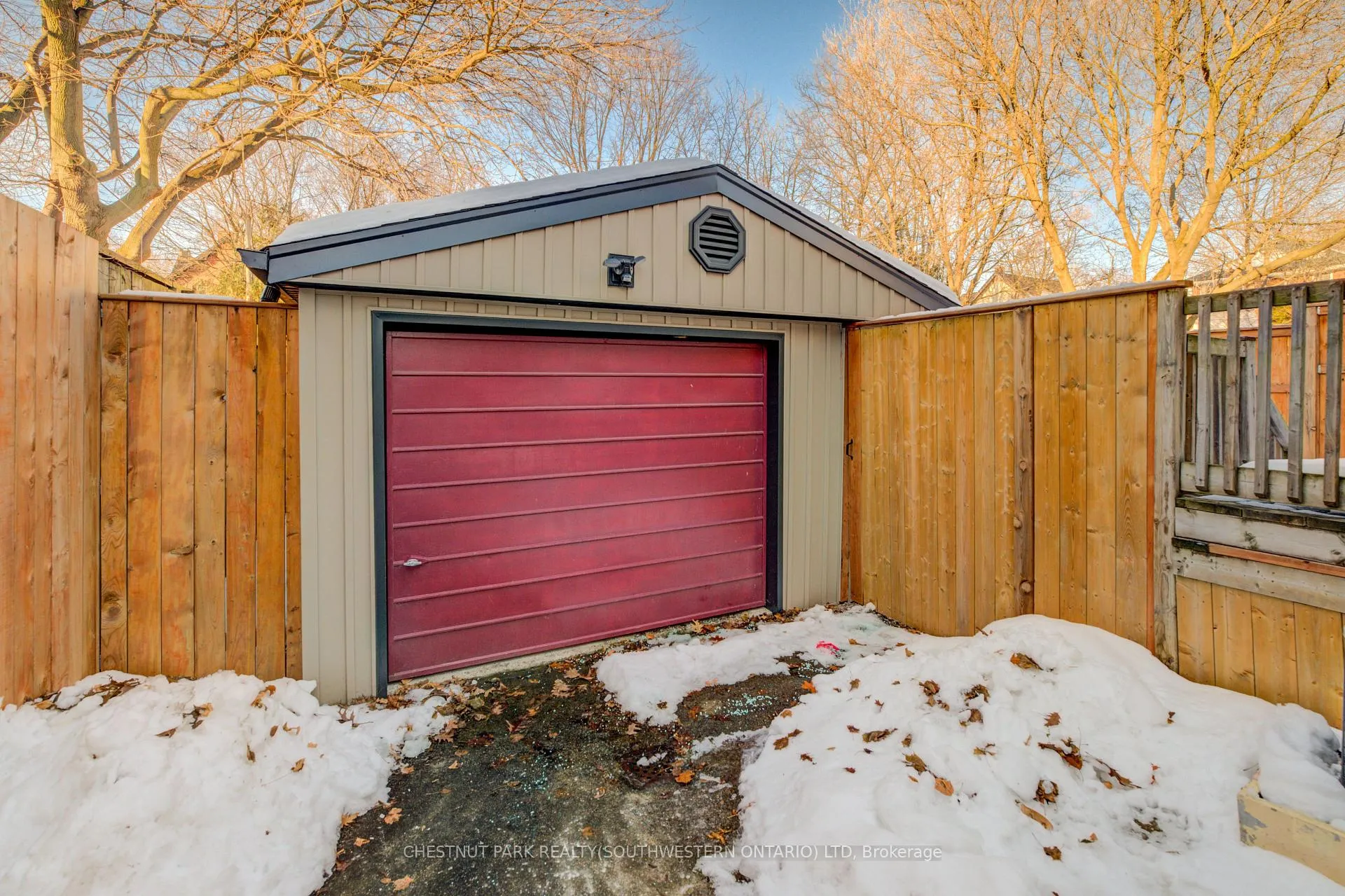 Photo 31 of 15 Troy Street, Kitchener — HOMEH