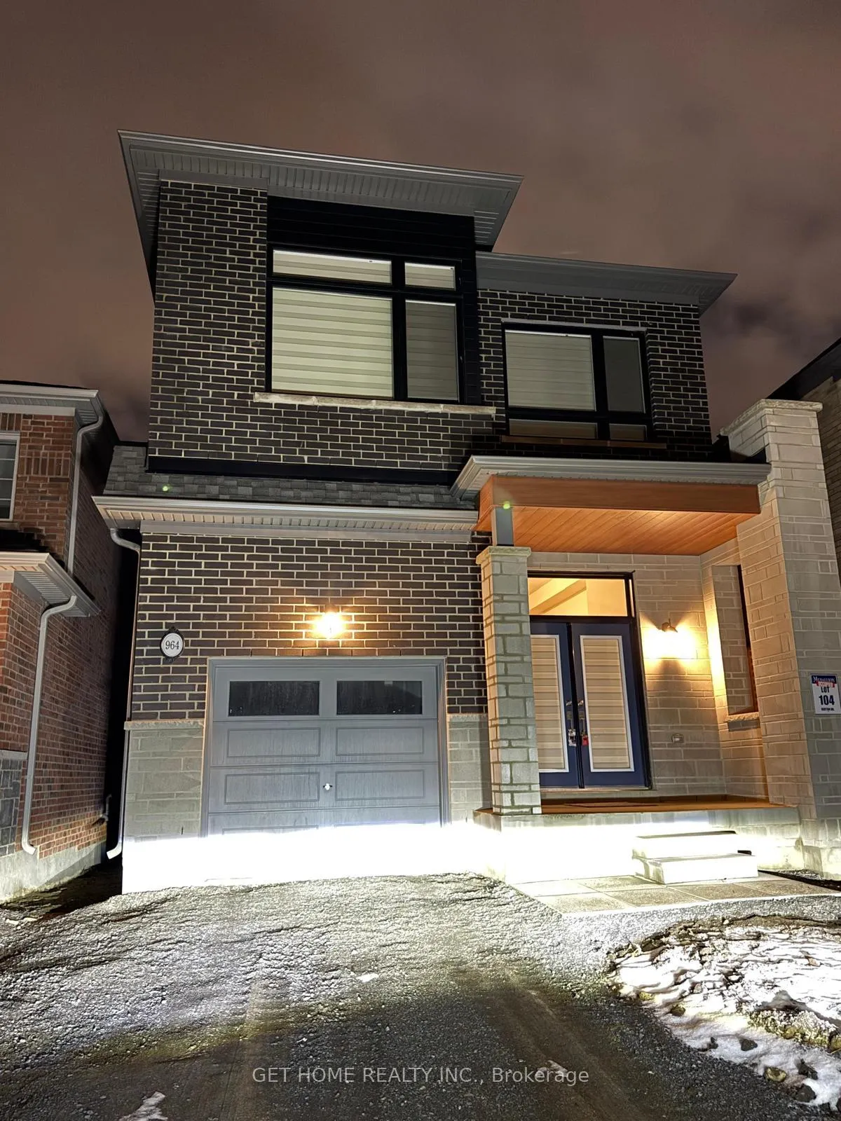 Photo 3 of Unit Main, 964 Rexton Drive, Oshawa, Kedron — HOMEH