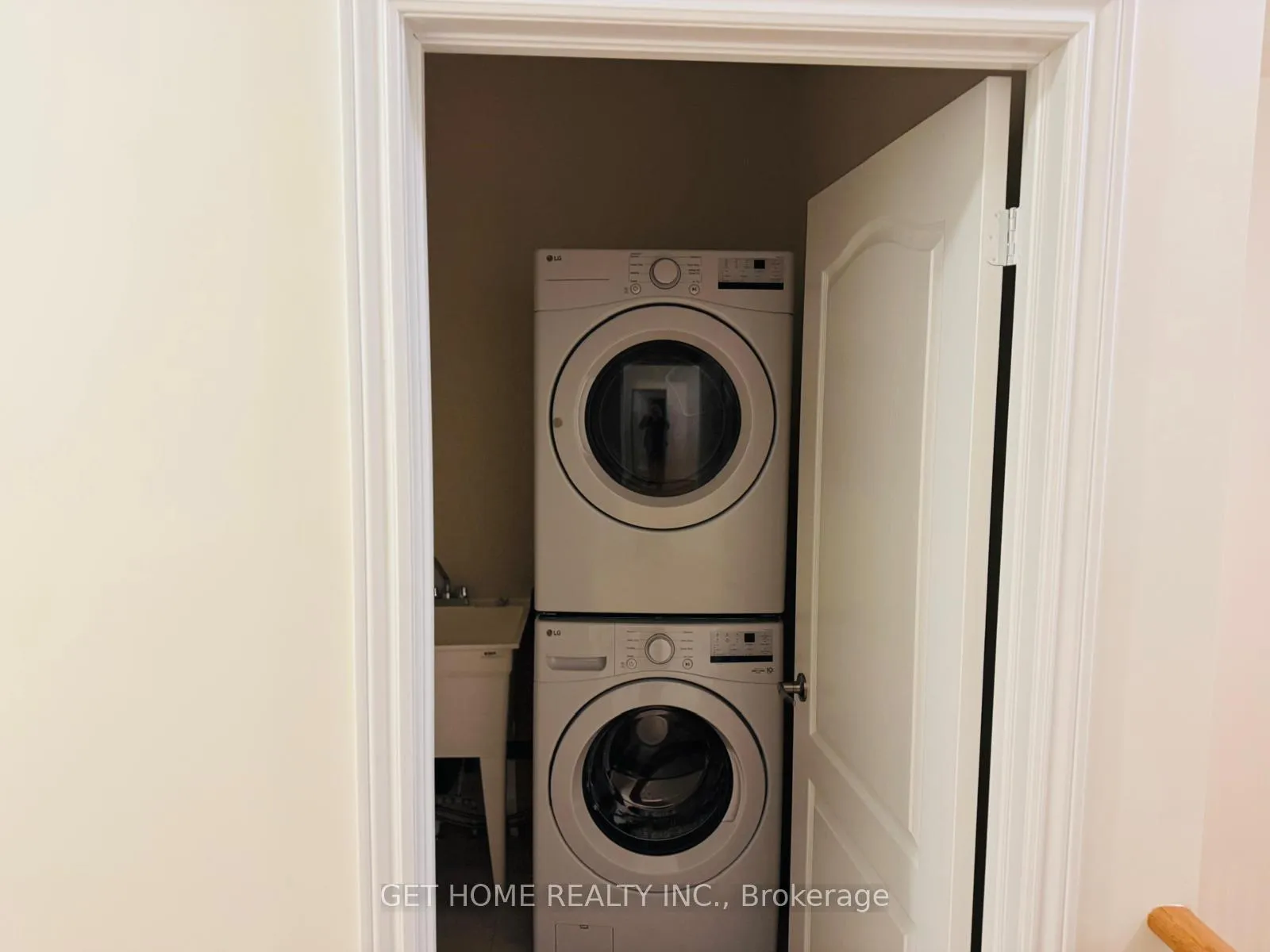 Photo 14 of Unit Main, 964 Rexton Drive, Oshawa, Kedron — HOMEH