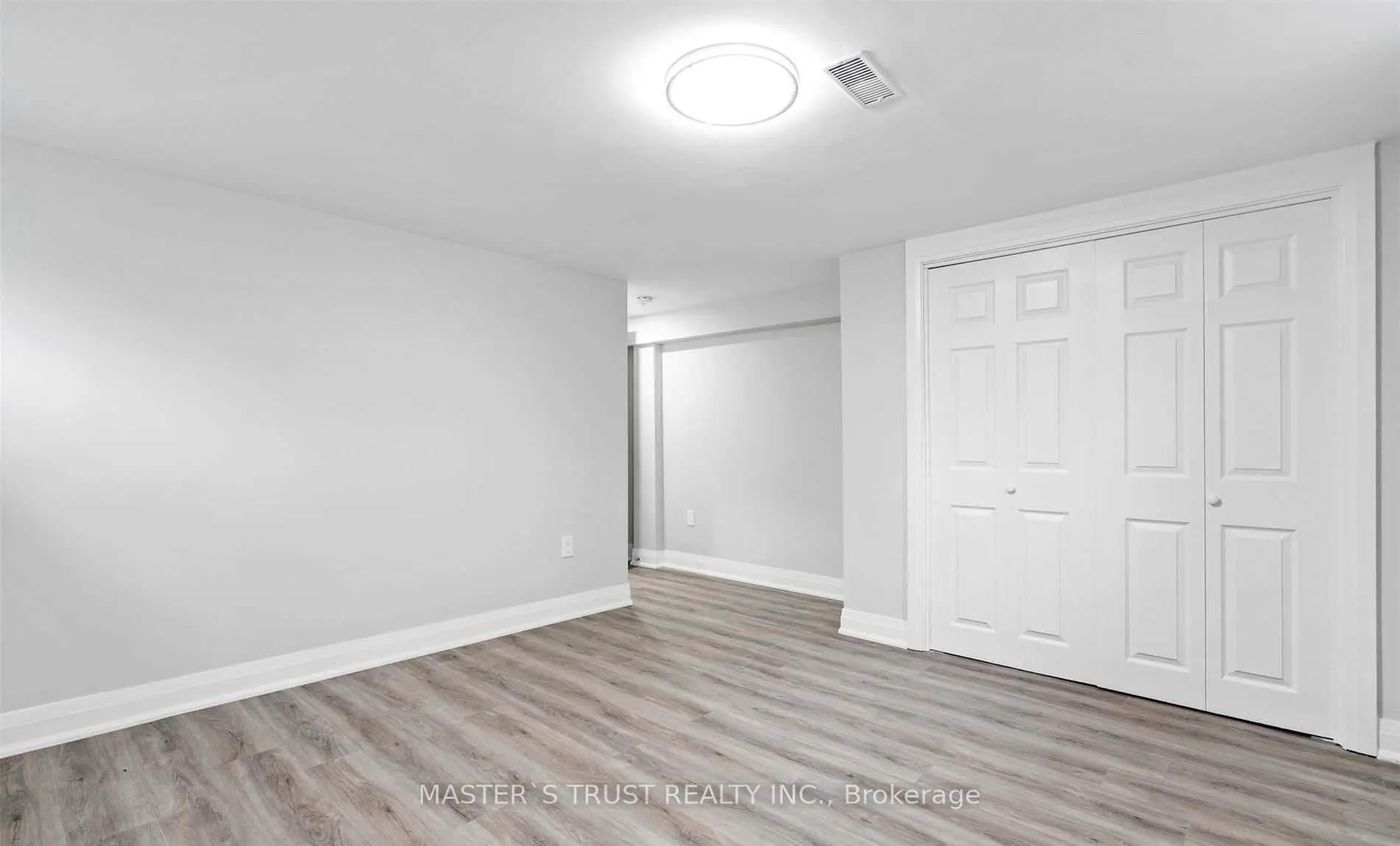 Photo 4 of 25 Spring garden Boulevard, St. Catharines, Lakeshore — HOMEH