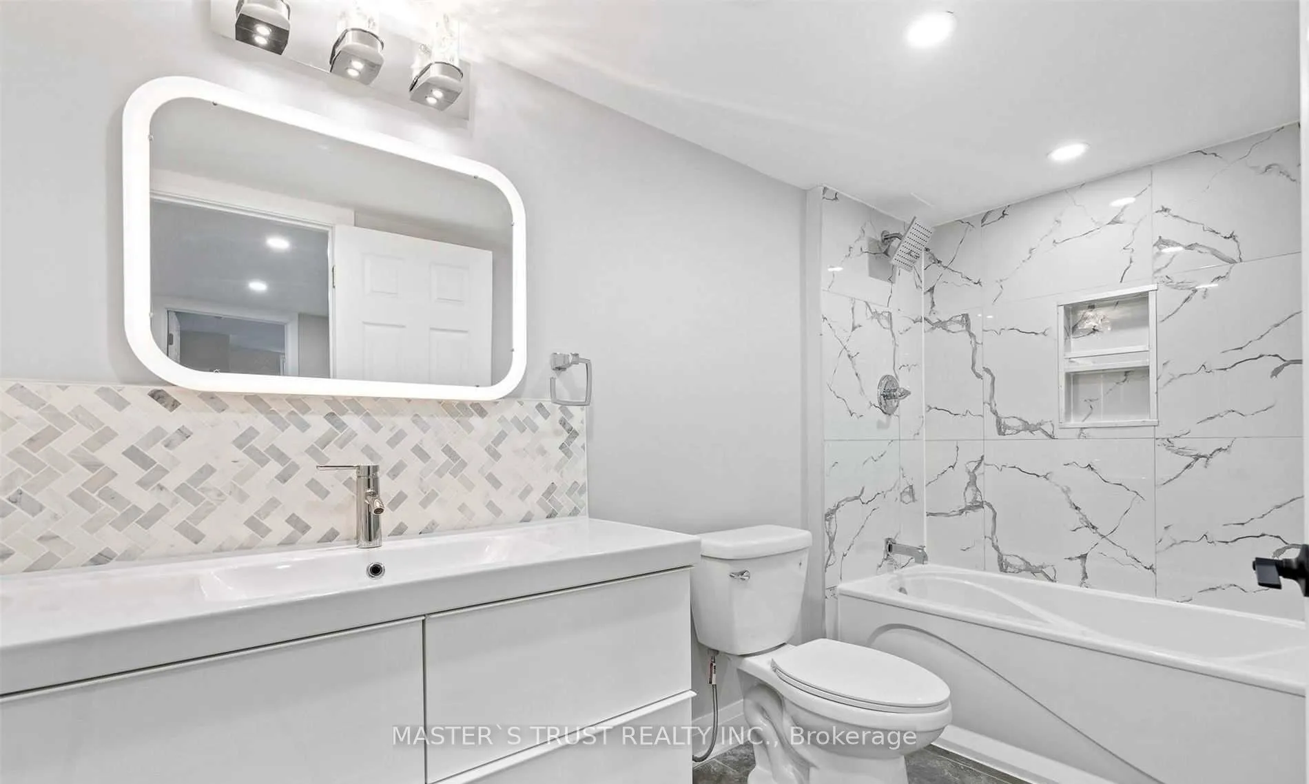 Photo 5 of 25 Spring garden Boulevard, St. Catharines, Lakeshore — HOMEH
